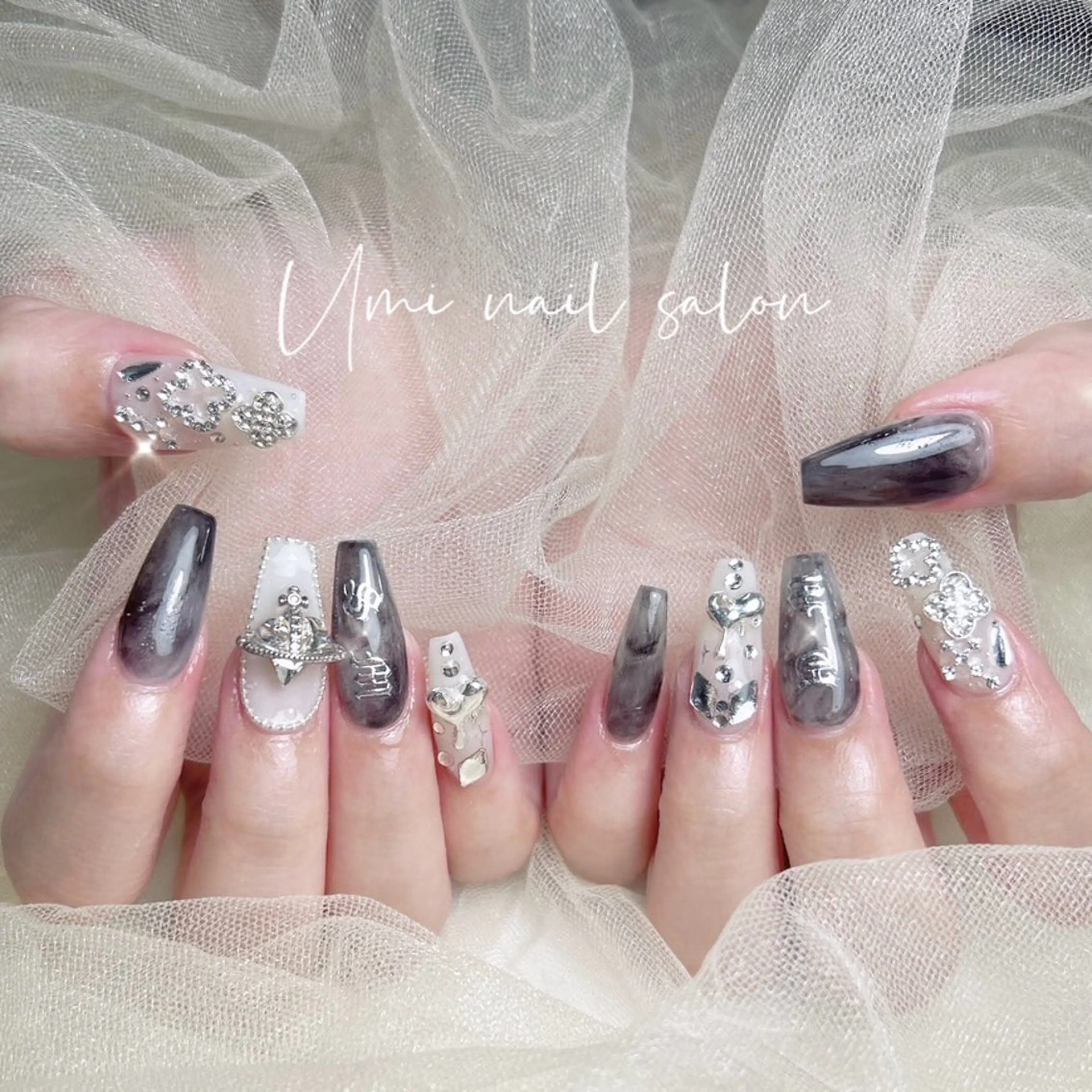 ネイル ハンドネイル ハンドケア Umi.yuri 🎀のネイルデザイン