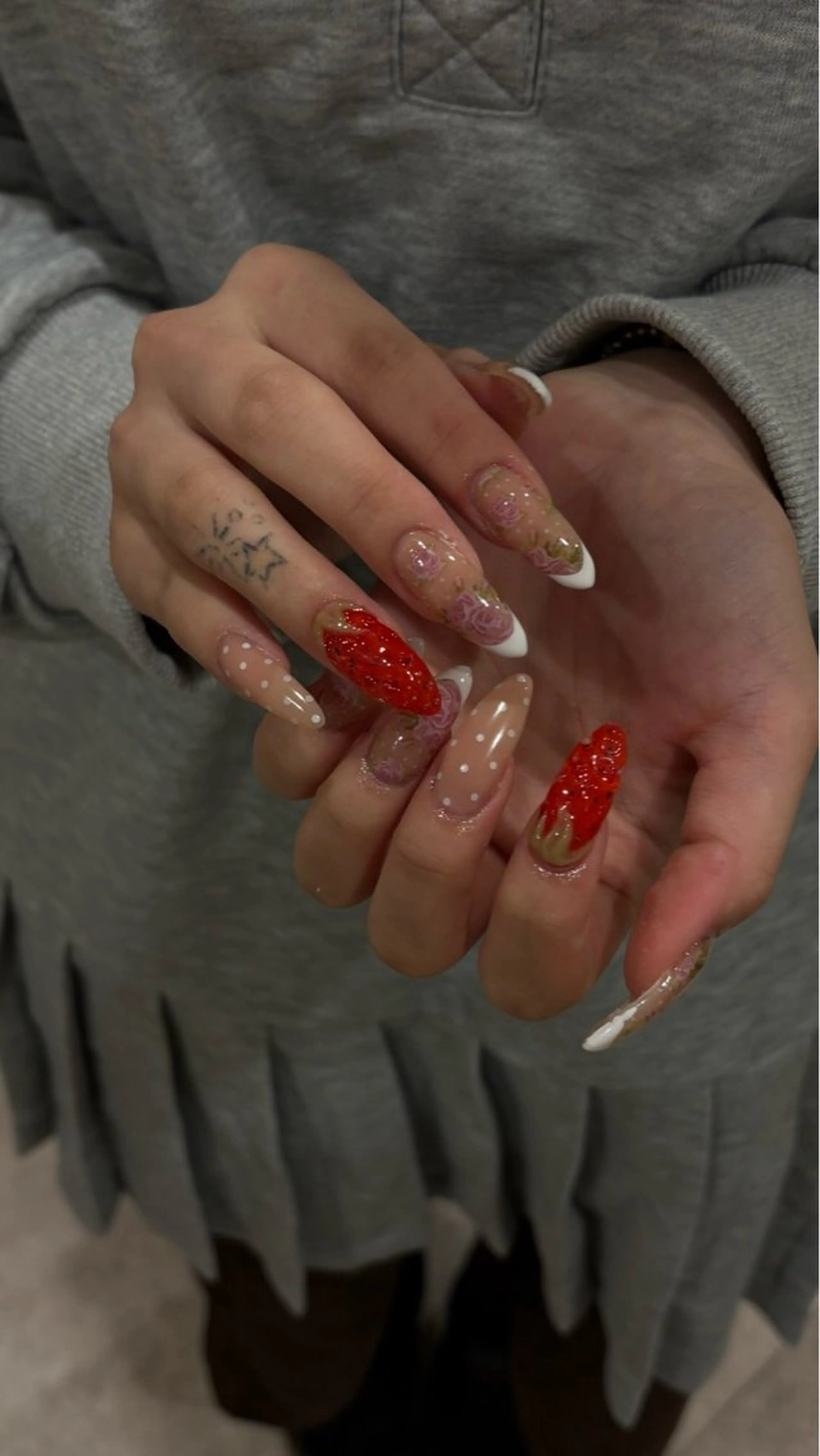 ネイル 美月 ⟡.· sofaのネイルデザイン