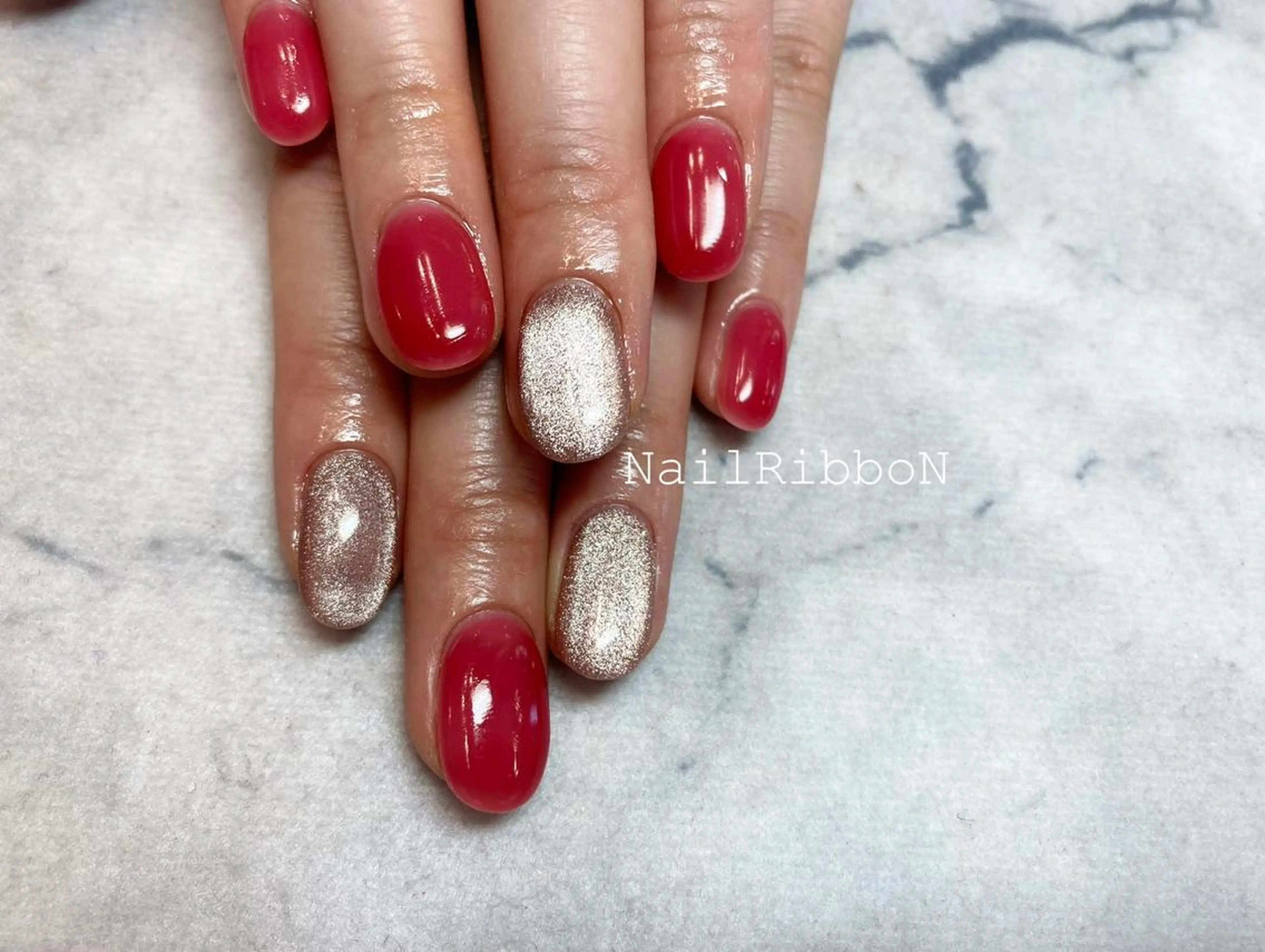 ネイル ネイルリボン 受付スタッフのネイルデザイン