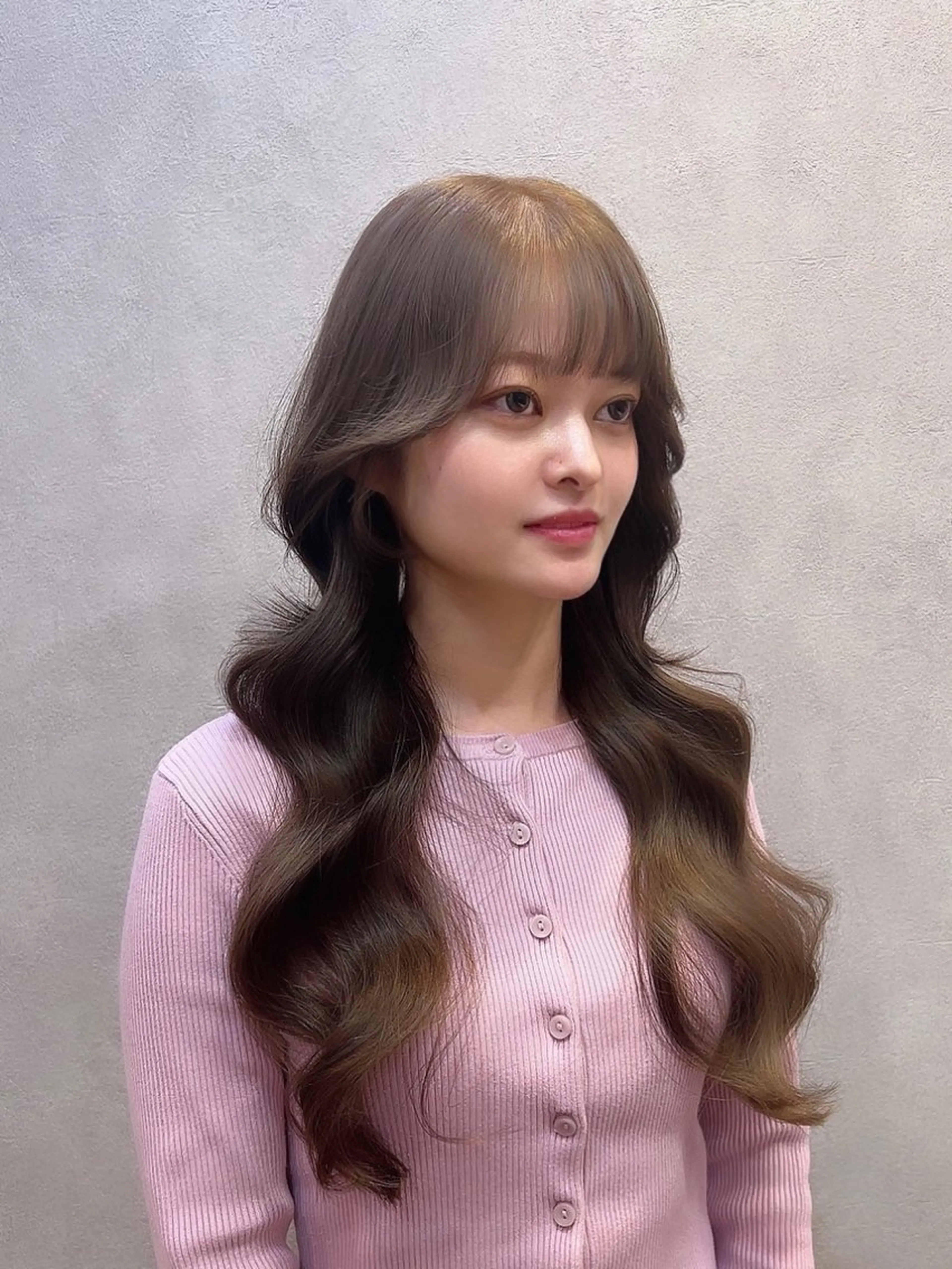 ロング カラー ヘアアレンジ ベージュカラー ダブルカラー ミルクティーベージュ ヨシンモリ 韓国風ヘア 🩷韓国ヘア/ミディ アム🩷Maikaのヘアスタイル