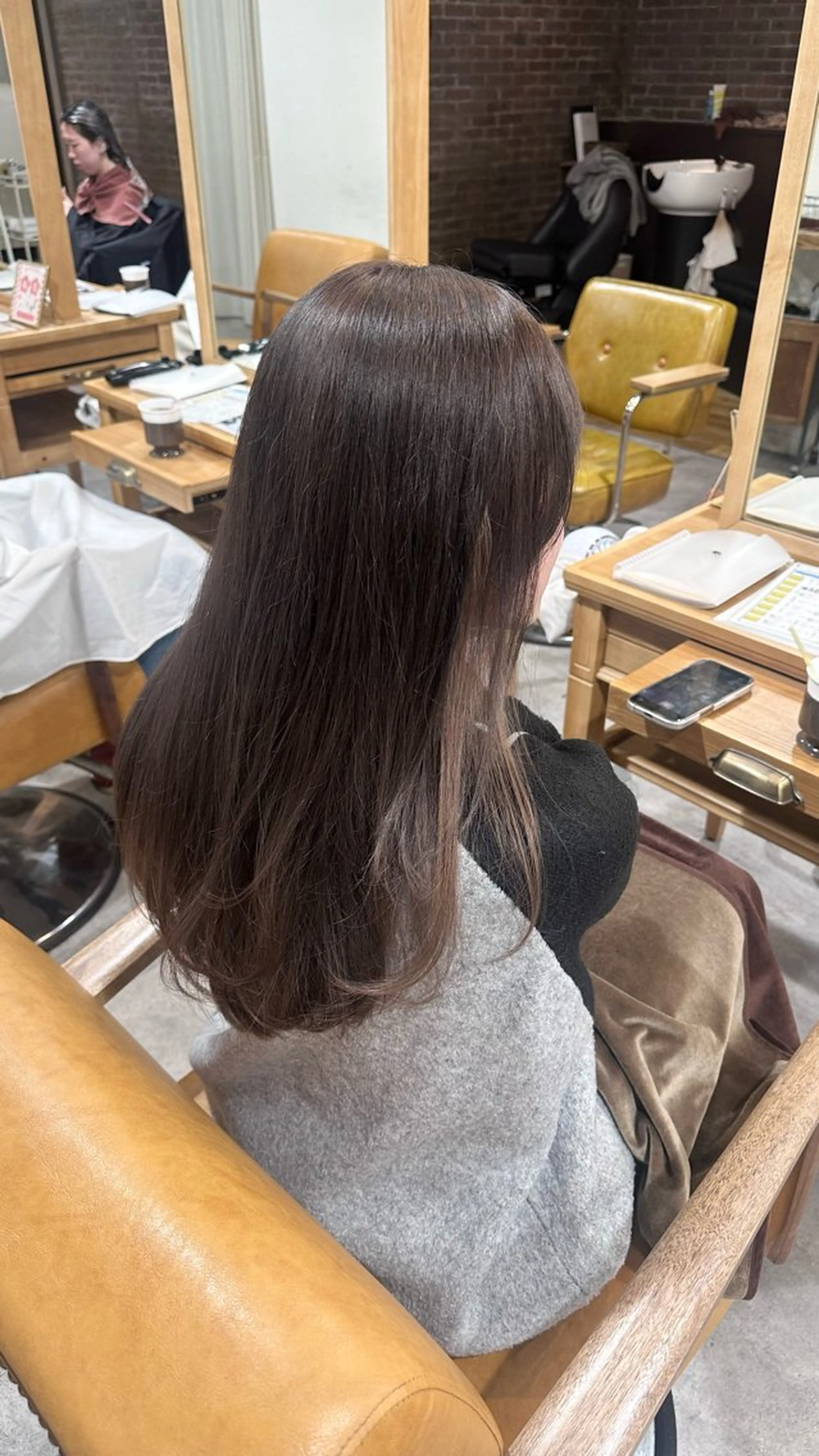 ロング カラー ベージュカラー ブリーチ ショコラベージュ 透明感カラー ミルクティーベージュ ヘアカラー 暖色color/ mana🎀のヘアスタイル
