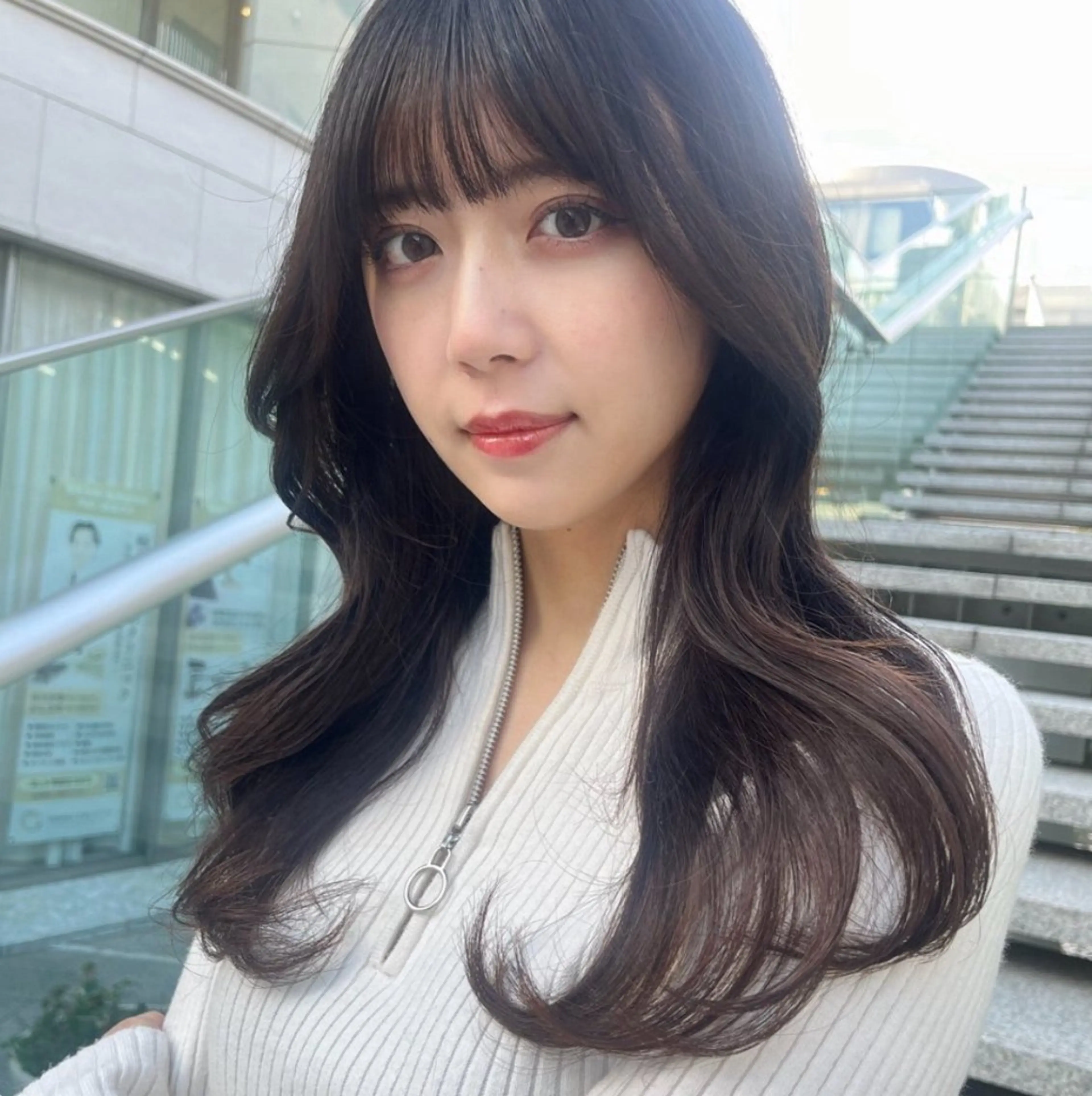 ロング カラー 🫧うる艶トレンド 🫧透明感カラーのヘアスタイル