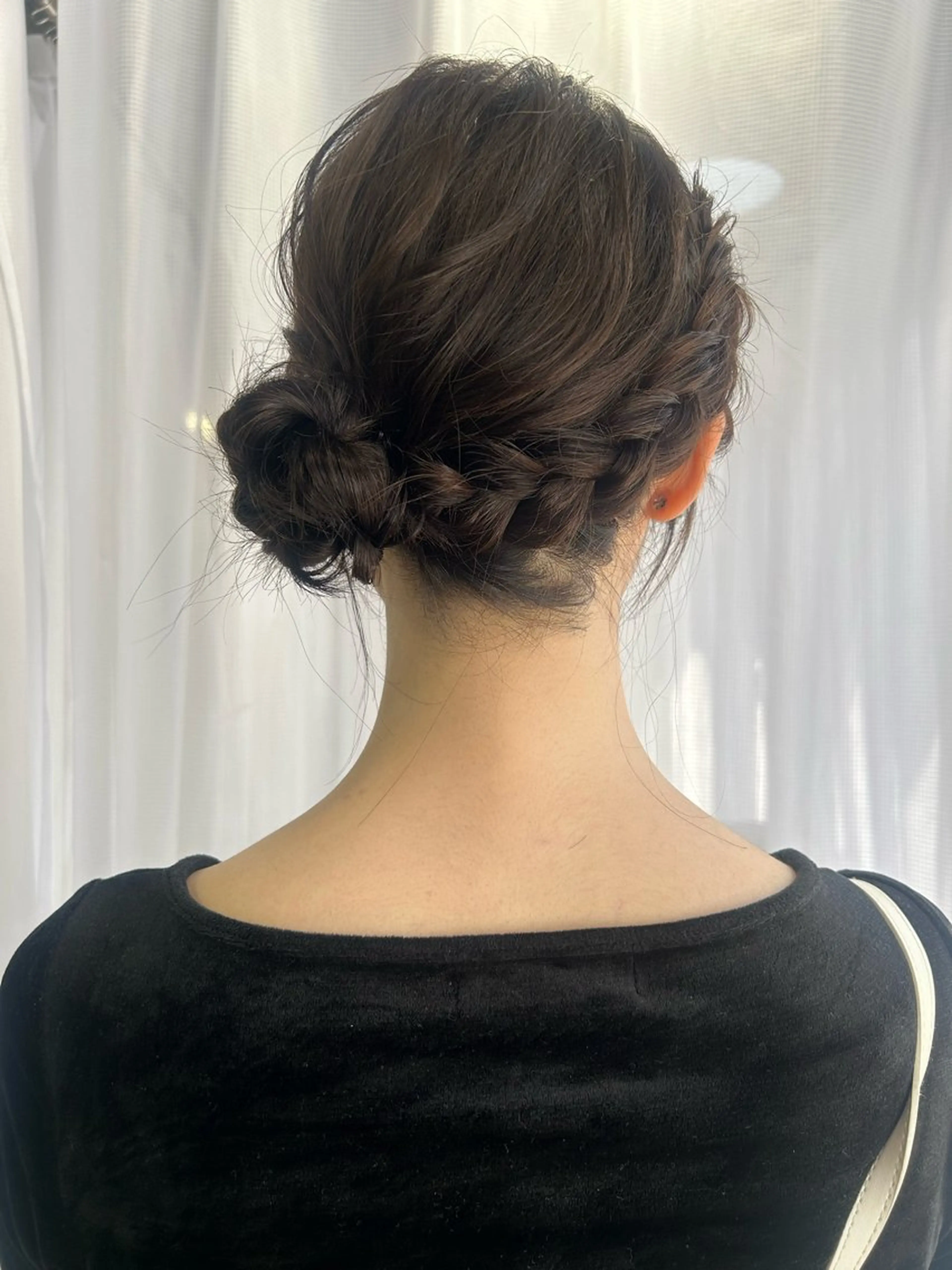 セミロング ヘアアレンジ 【 pia 】 とものヘアスタイル