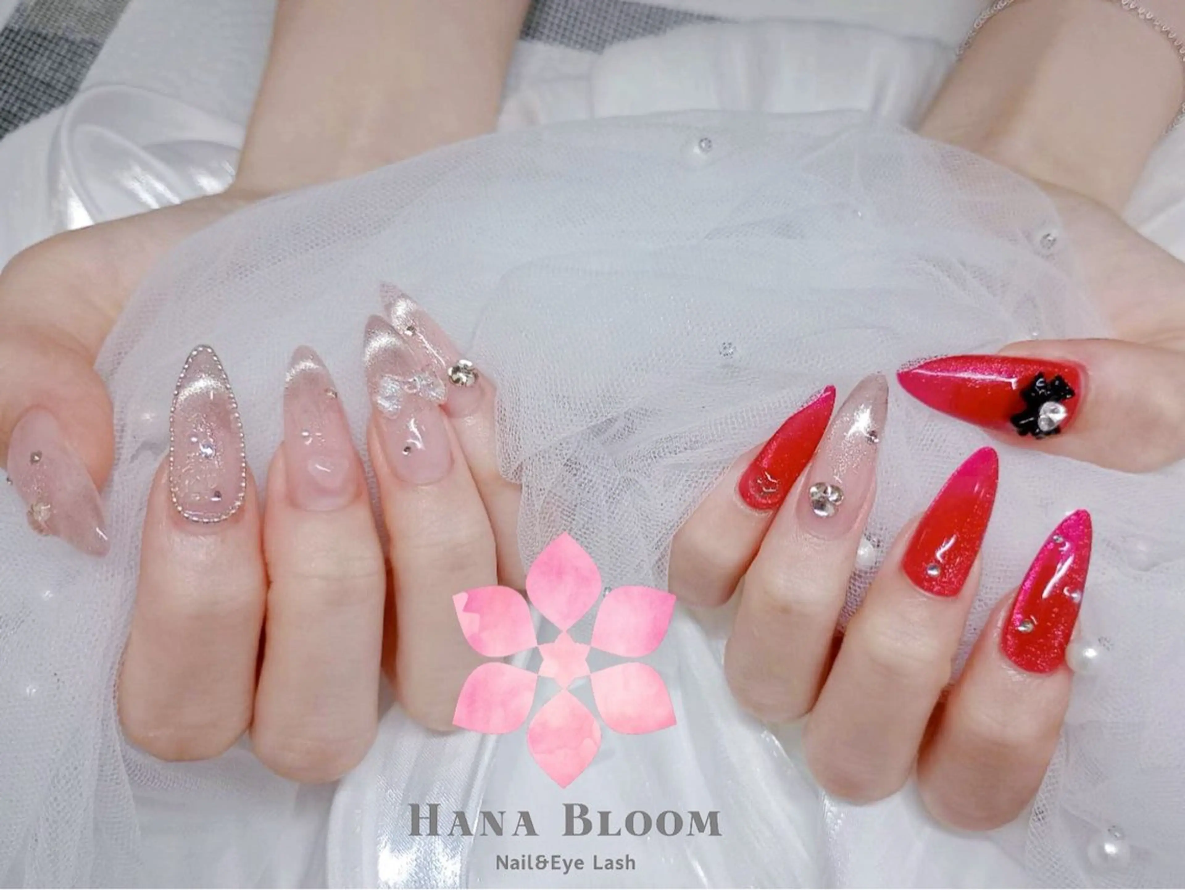 ネイル フレンチネイル ジェルネイル グラデーション ラメ(グリッター) マグネットネイル ハンドネイル ハンドケア Hana Bloom Nail Salonのネイルデザイン