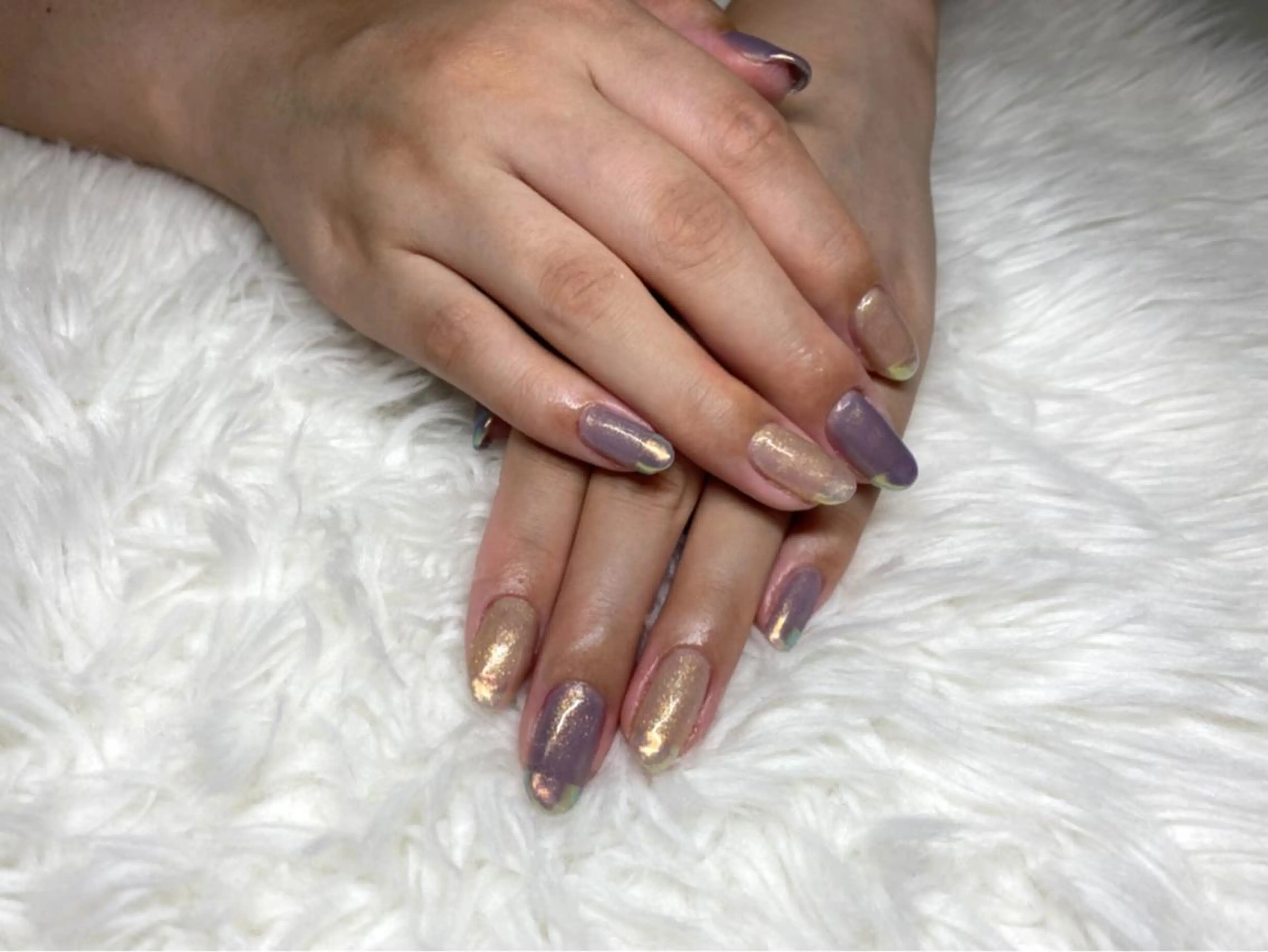 ネイル オーロラネイル フレンチネイル ラメ(グリッター) ニュアンスネイル シンプルネイル ViMORE あやのネイルデザイン