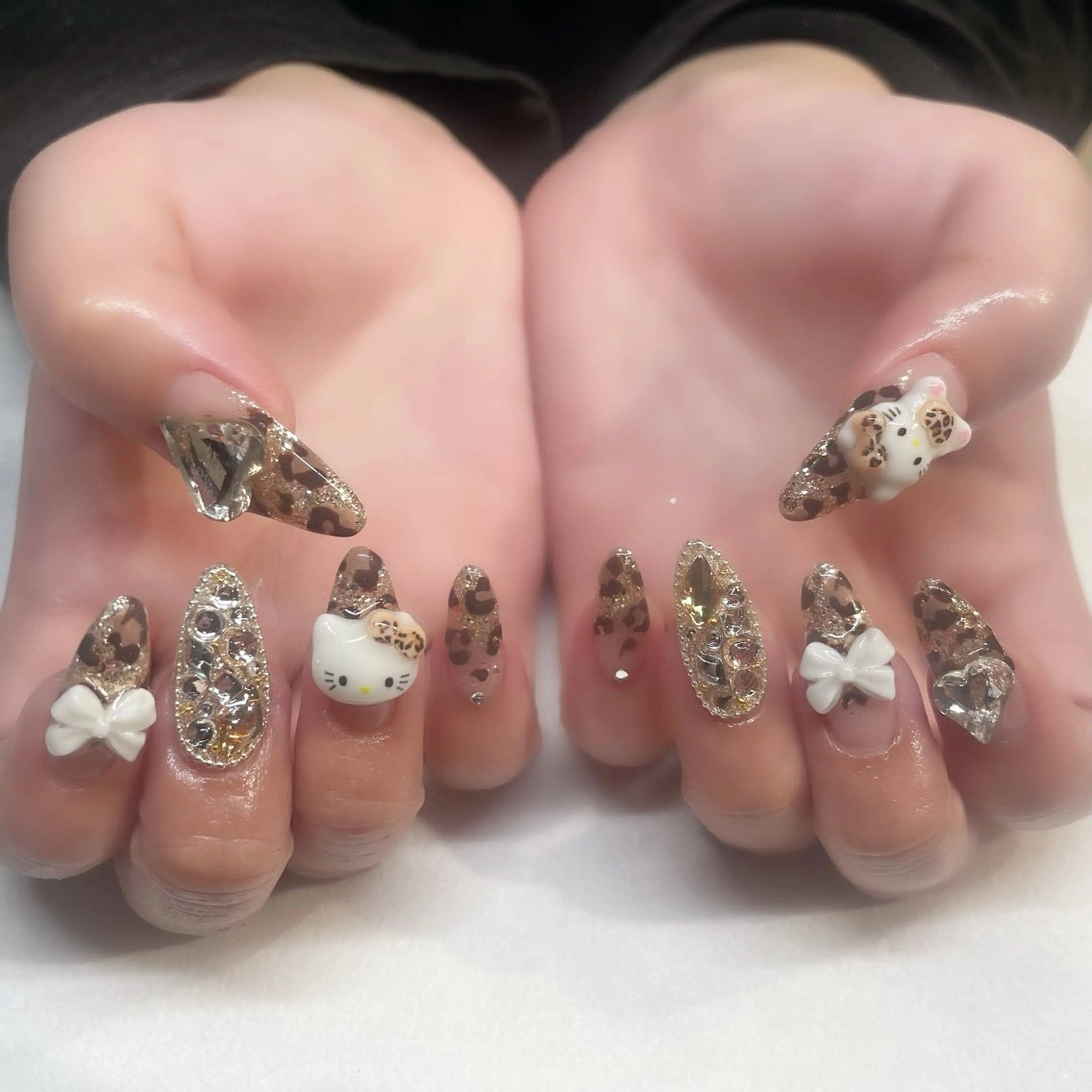 ネイル ハンドネイル 💎🐰 saki. m 🐰💎のネイルデザイン