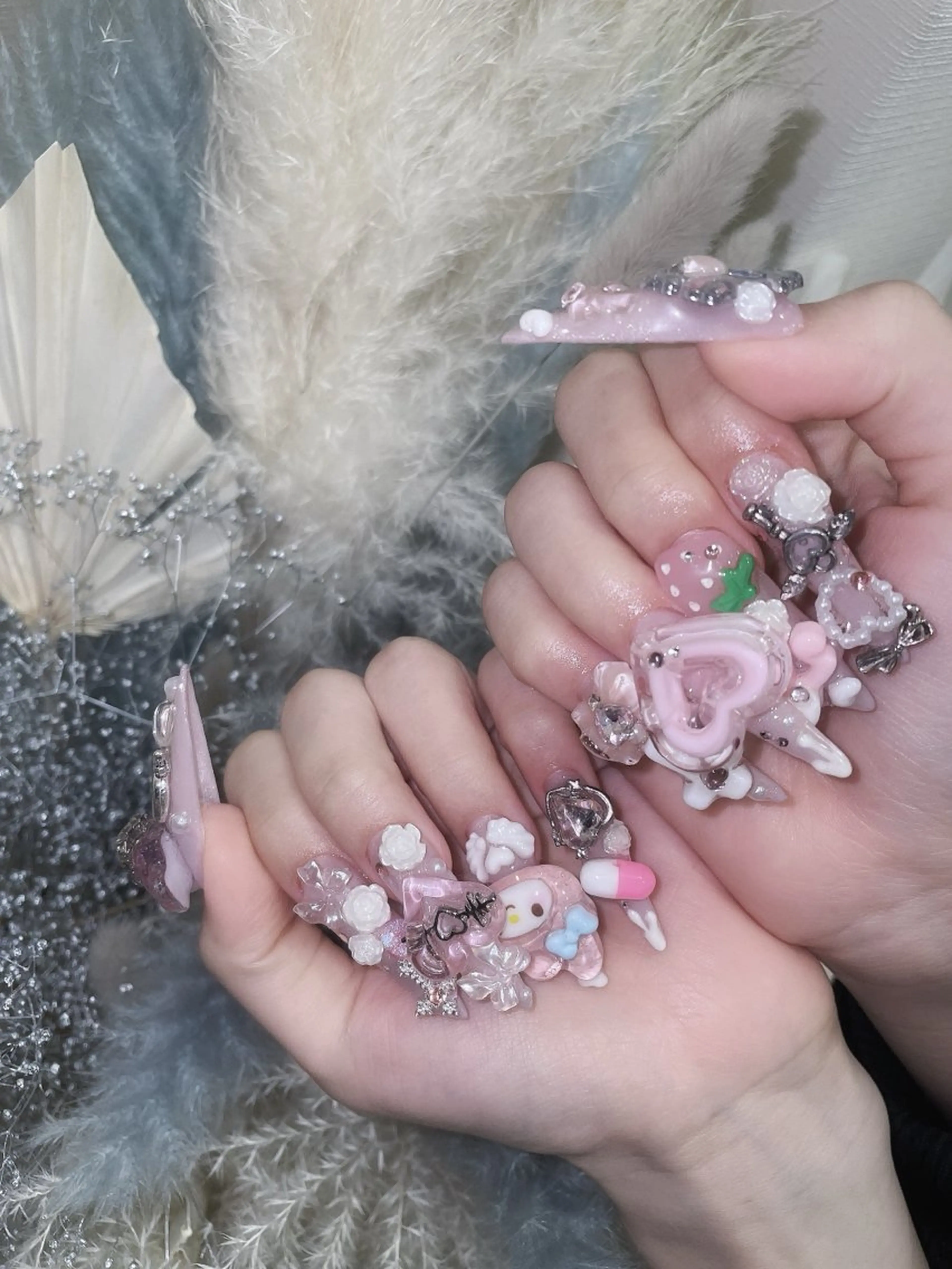 ネイル ロングネイル ハンドネイル emu【心斎橋店】 michinaのネイルデザイン