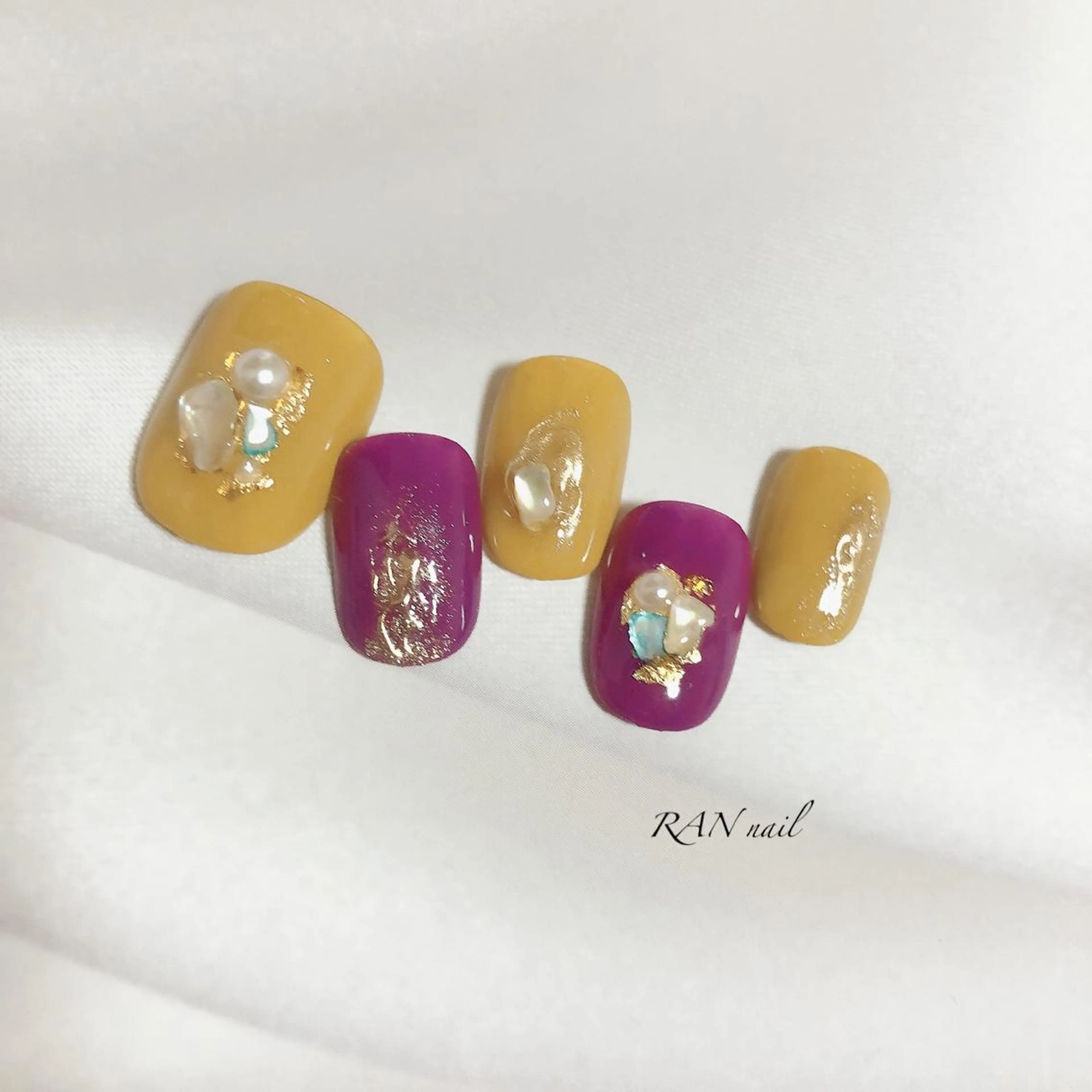 ネイル 成人式 ゴールド オフィスネイル シンプルネイル 夏ネイル RAN nail 〜ランネイル〜所属・RAN nailのネイルデザイン