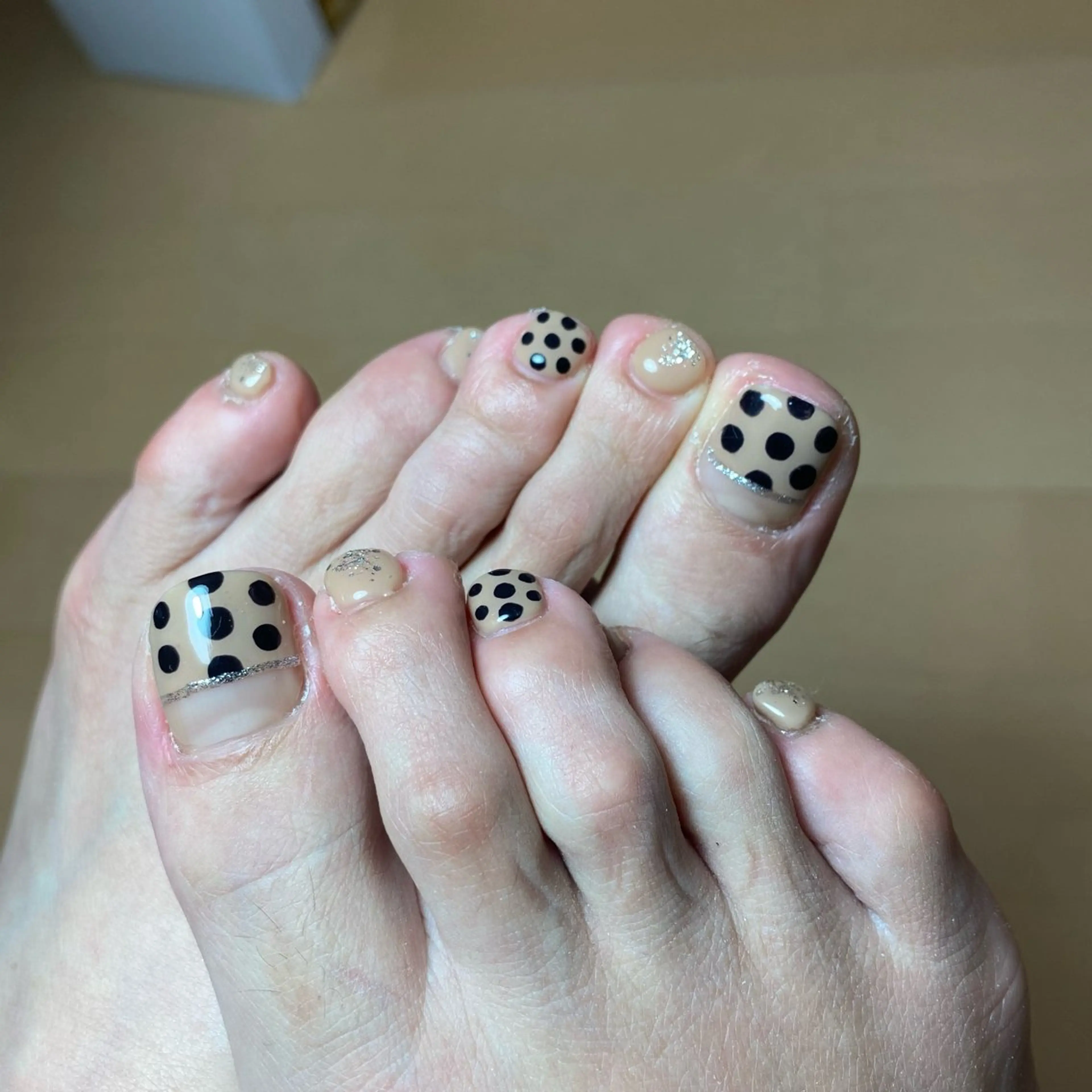 ネイル ドット フットネイル ラメ(グリッター) フットネイル COCO+所属・COCO +のエステ・リラクイメージ