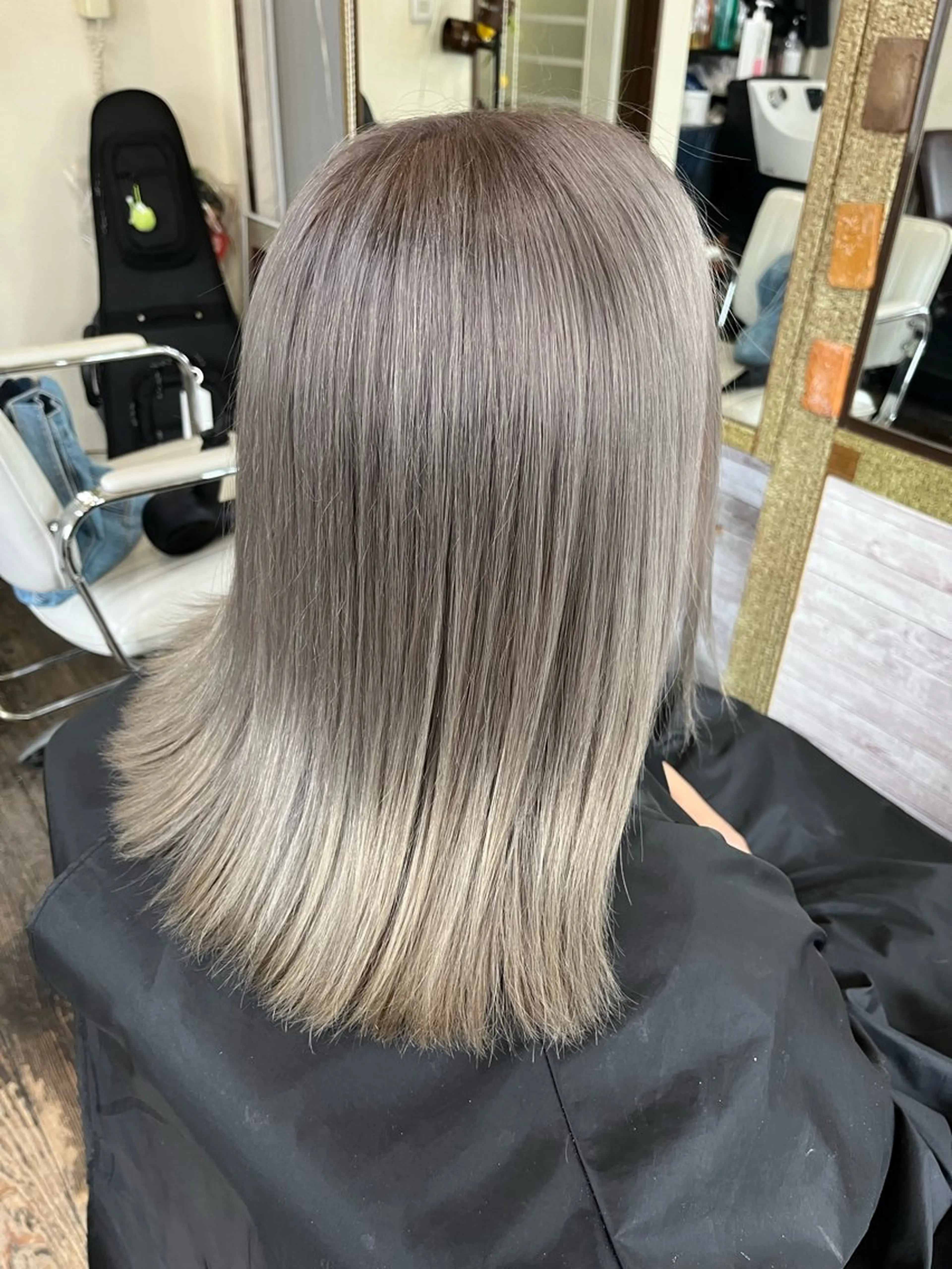 カラー ヘアカラー 渡辺 健太のヘアスタイル