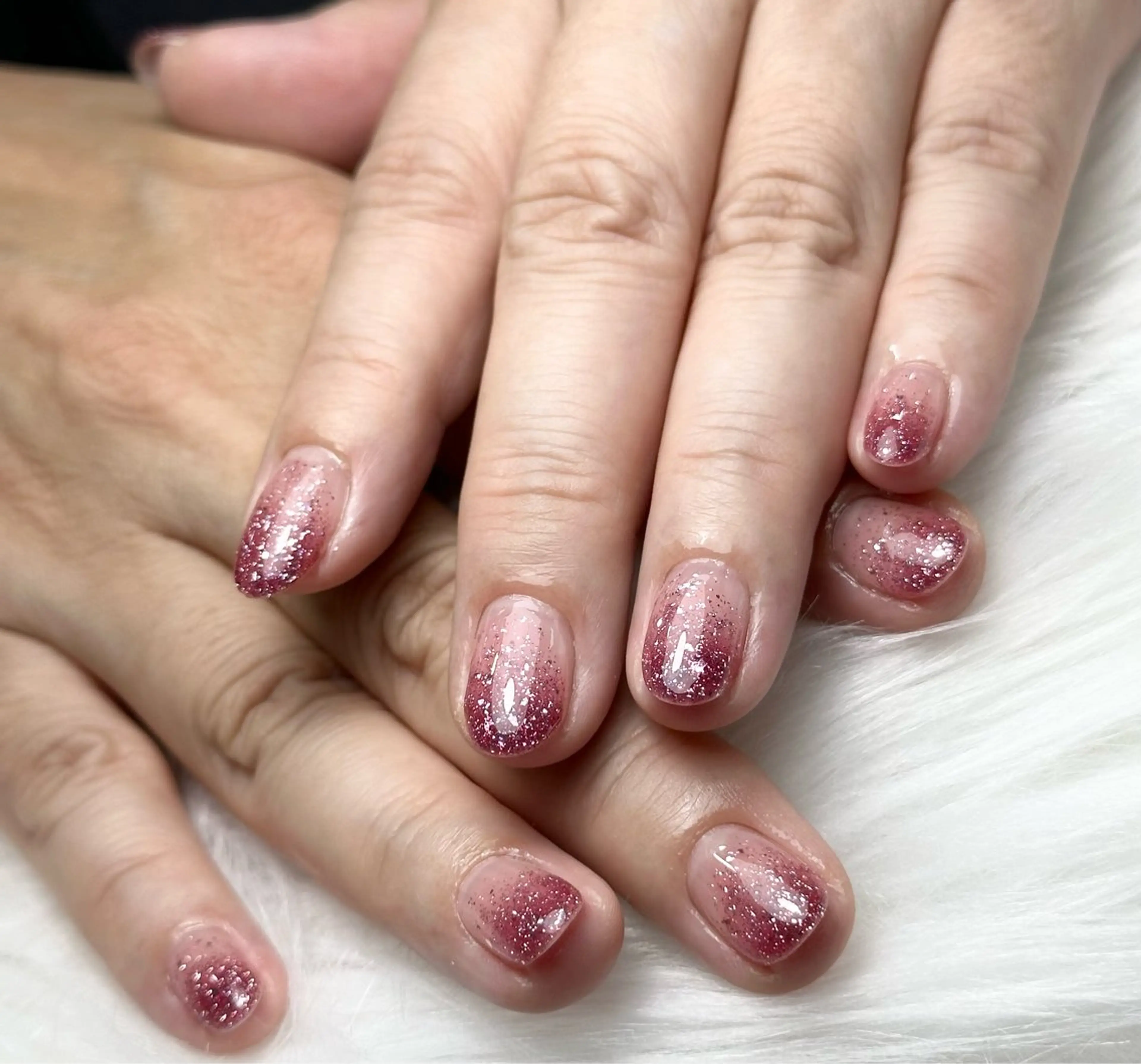 ネイル チークネイル 長さ出し ジェルネイル ガーリー 韓国ネイル MEest Beauty Studio所属・Junn Nailのネイルデザイン