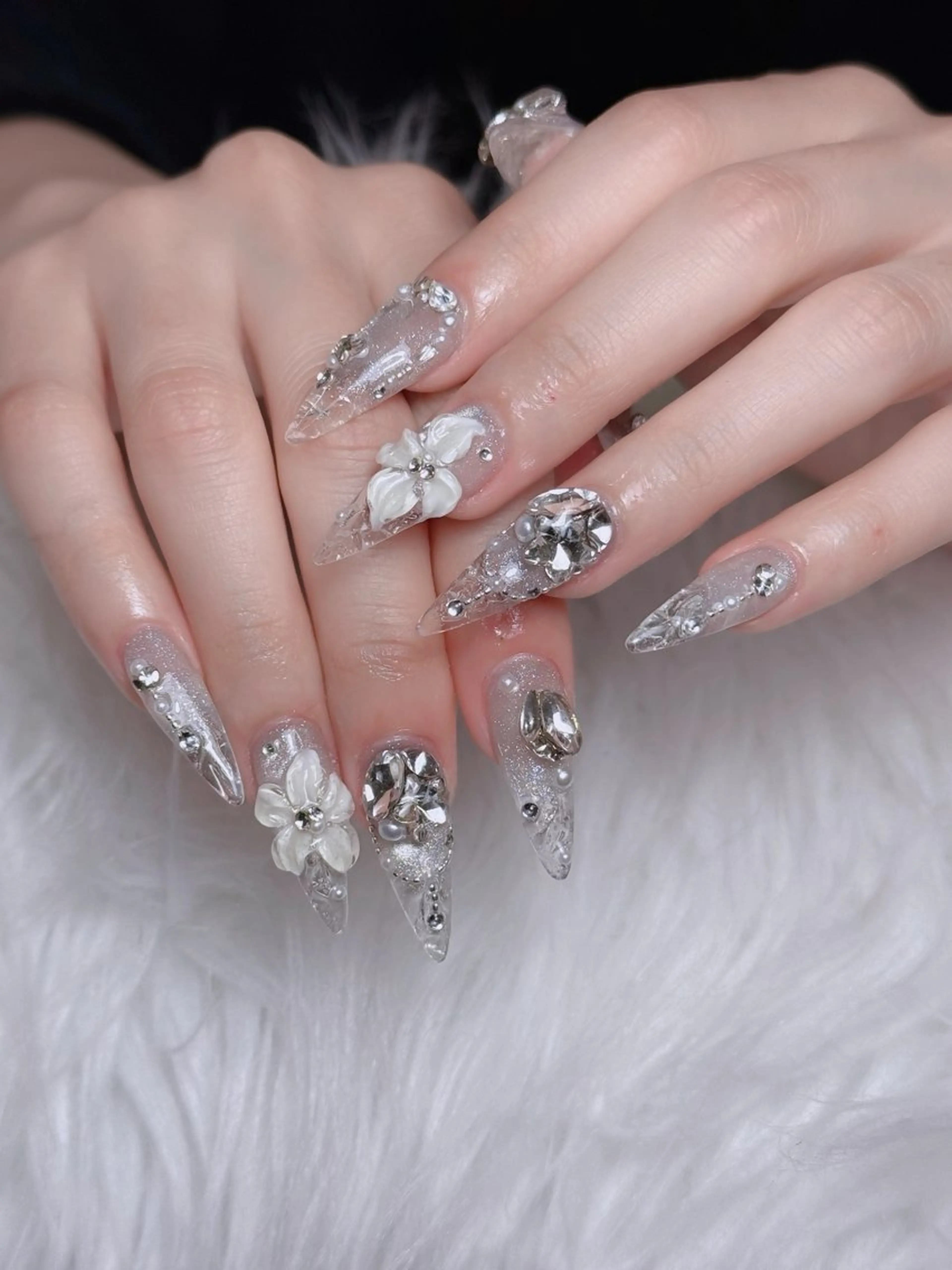 ネイル オーロラネイル チークネイル 長さ出し フレンチネイル ハロウィン ハンドネイル Lumi Nail 新大久保3‘のネイルデザイン