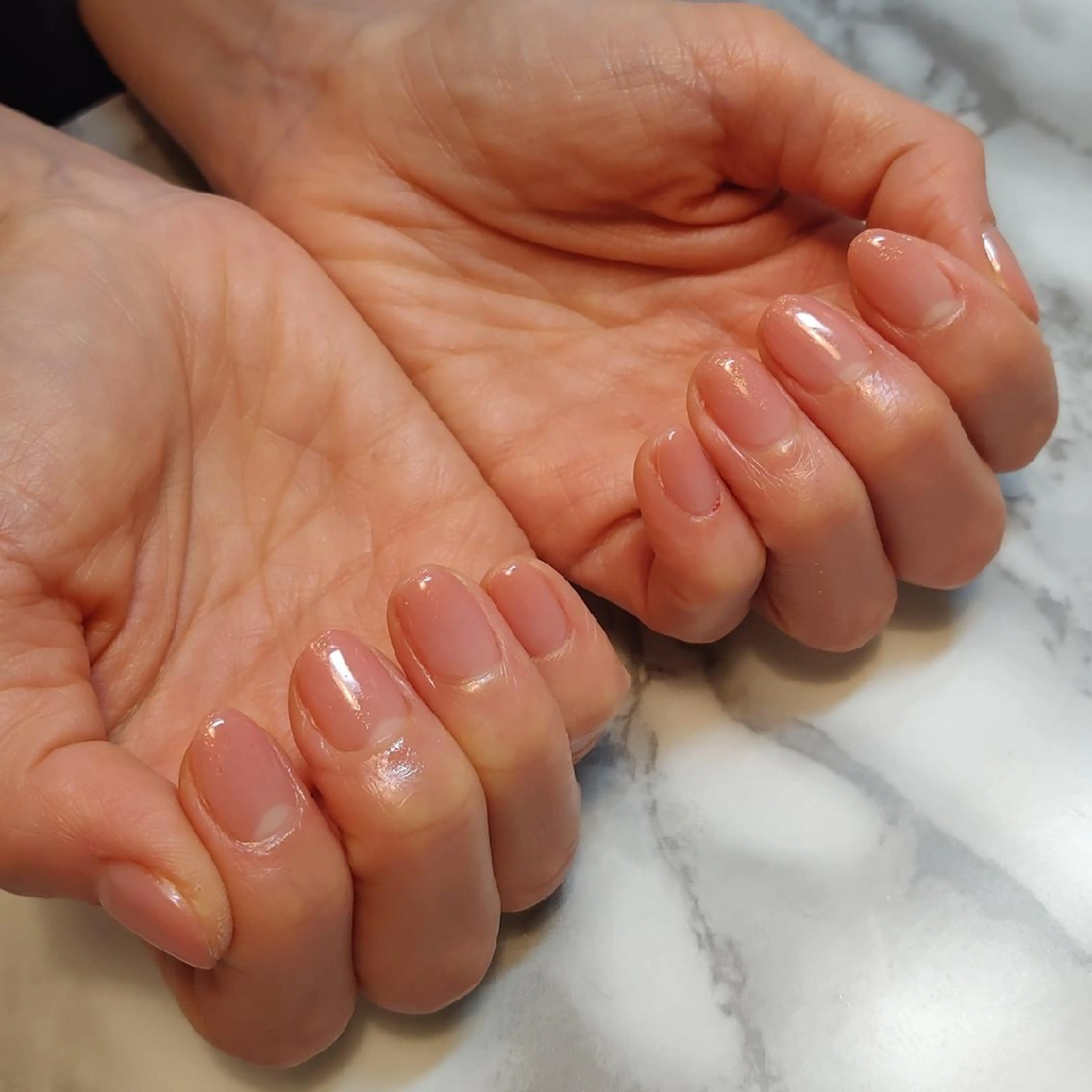 ネイル グラデーション ジェヌインネイル 河内のネイルデザイン