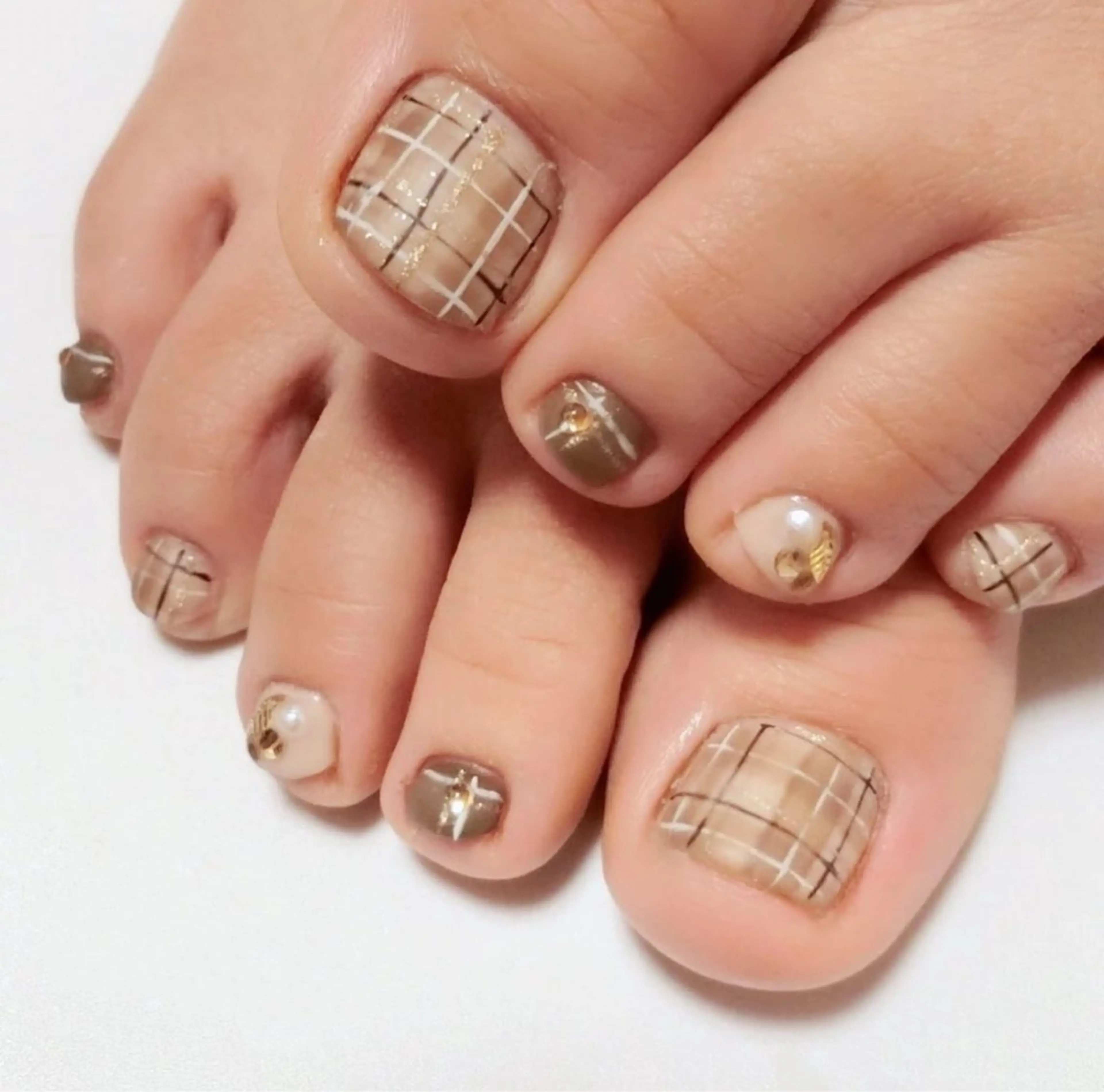 ネイル フットネイル キューティプティ池袋東口店所属・🍒✨萌 萌✨🍒のネイルデザイン