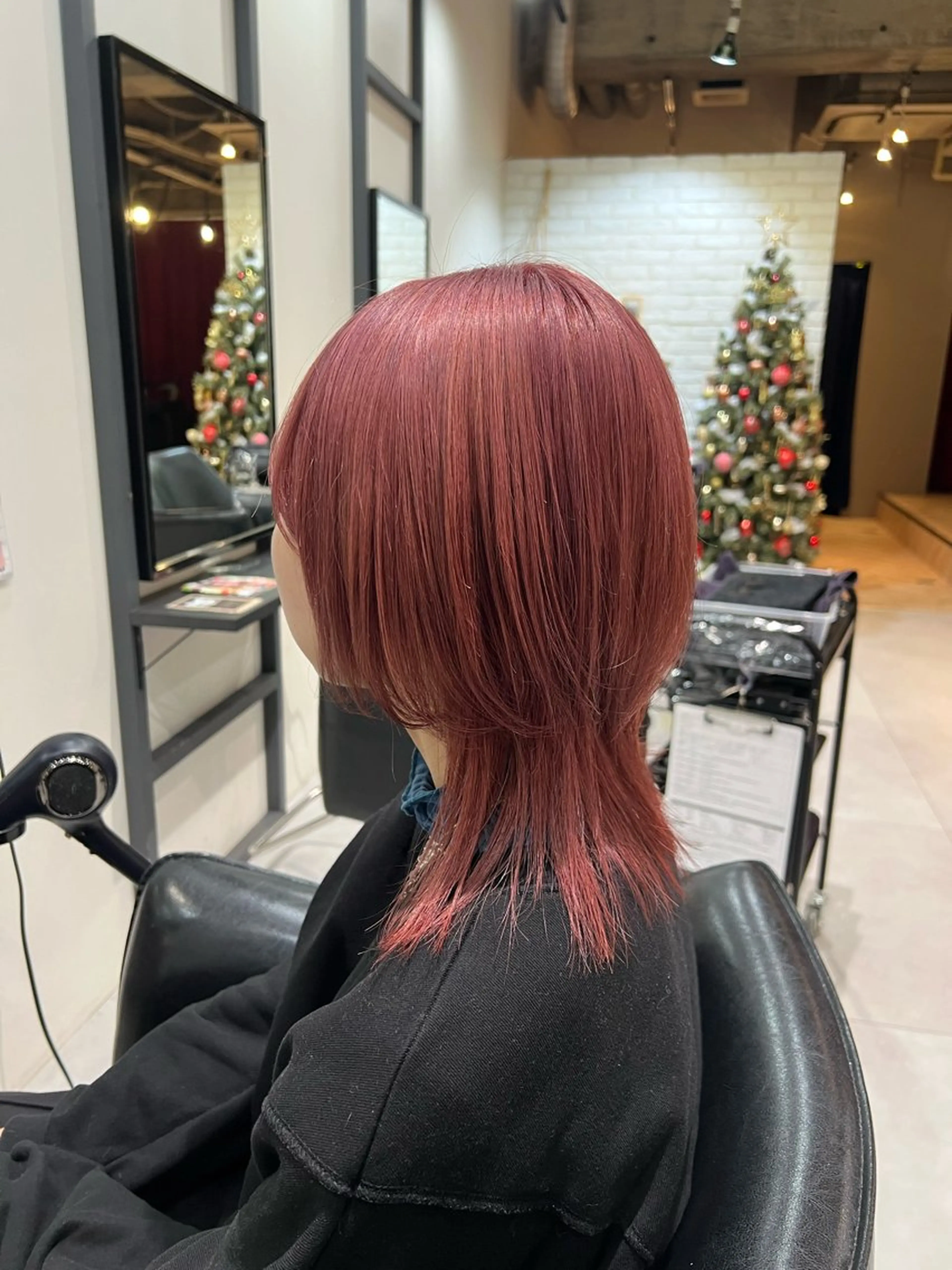 ショート カラー Neale. ユメのヘアスタイル