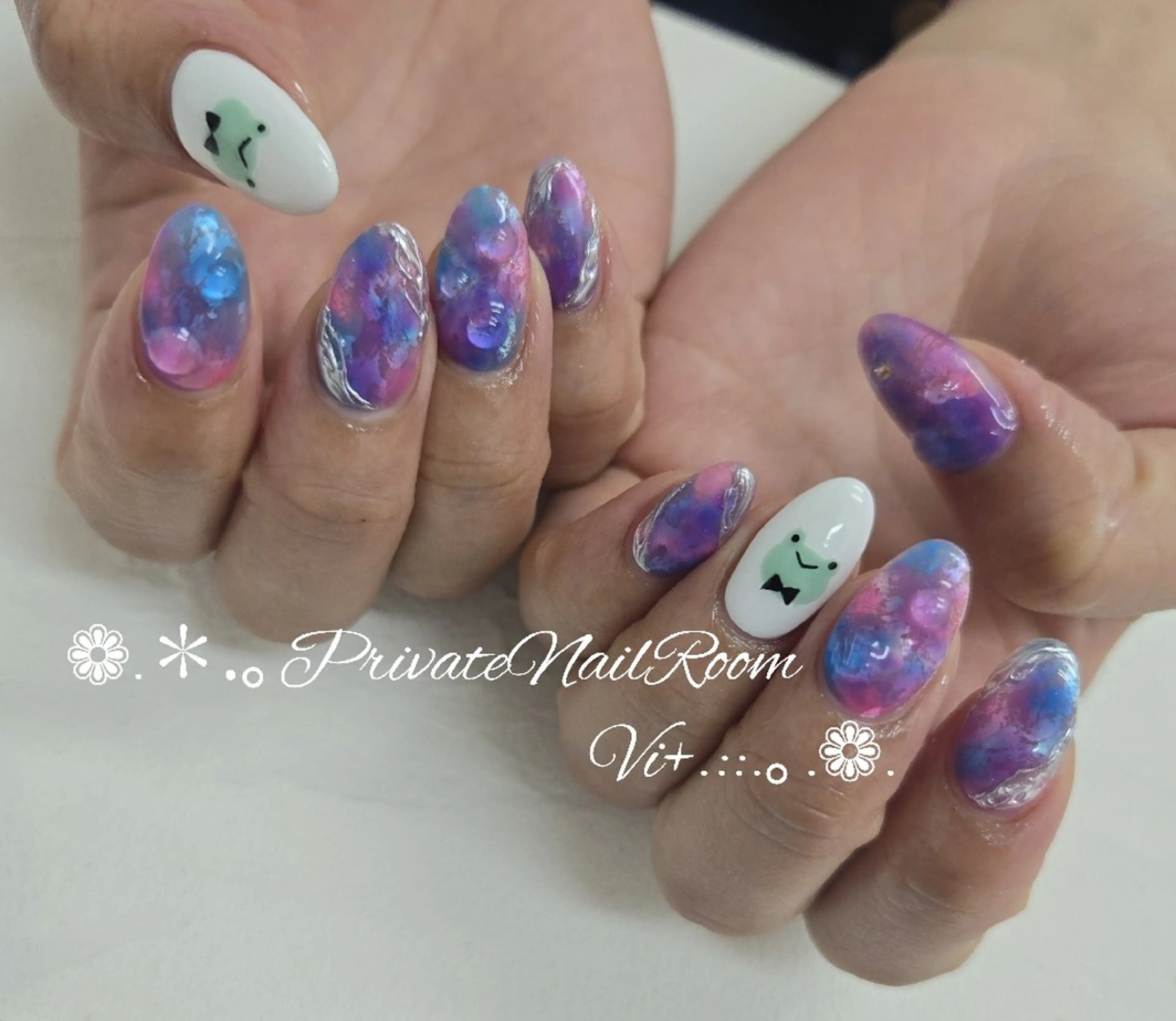 ネイル ハンドネイル Nail Room Vi+のネイルデザイン