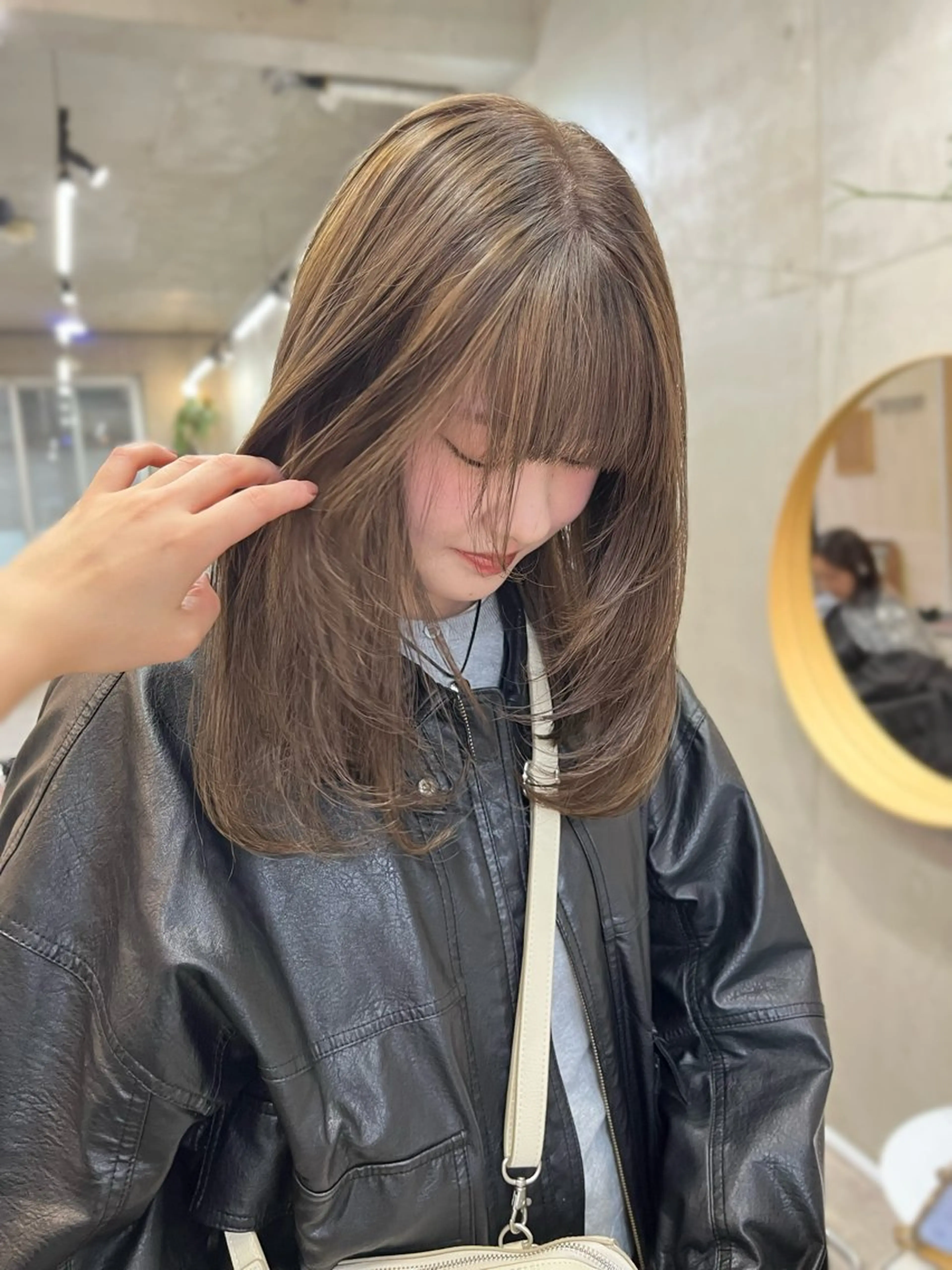 セミロング カラー 顔周りカット 韓国風ヘア 似合わせカット カット SALT WATER所属・🫐 𝐌𝐚𝐨 🫐似合わせcutのヘアスタイル