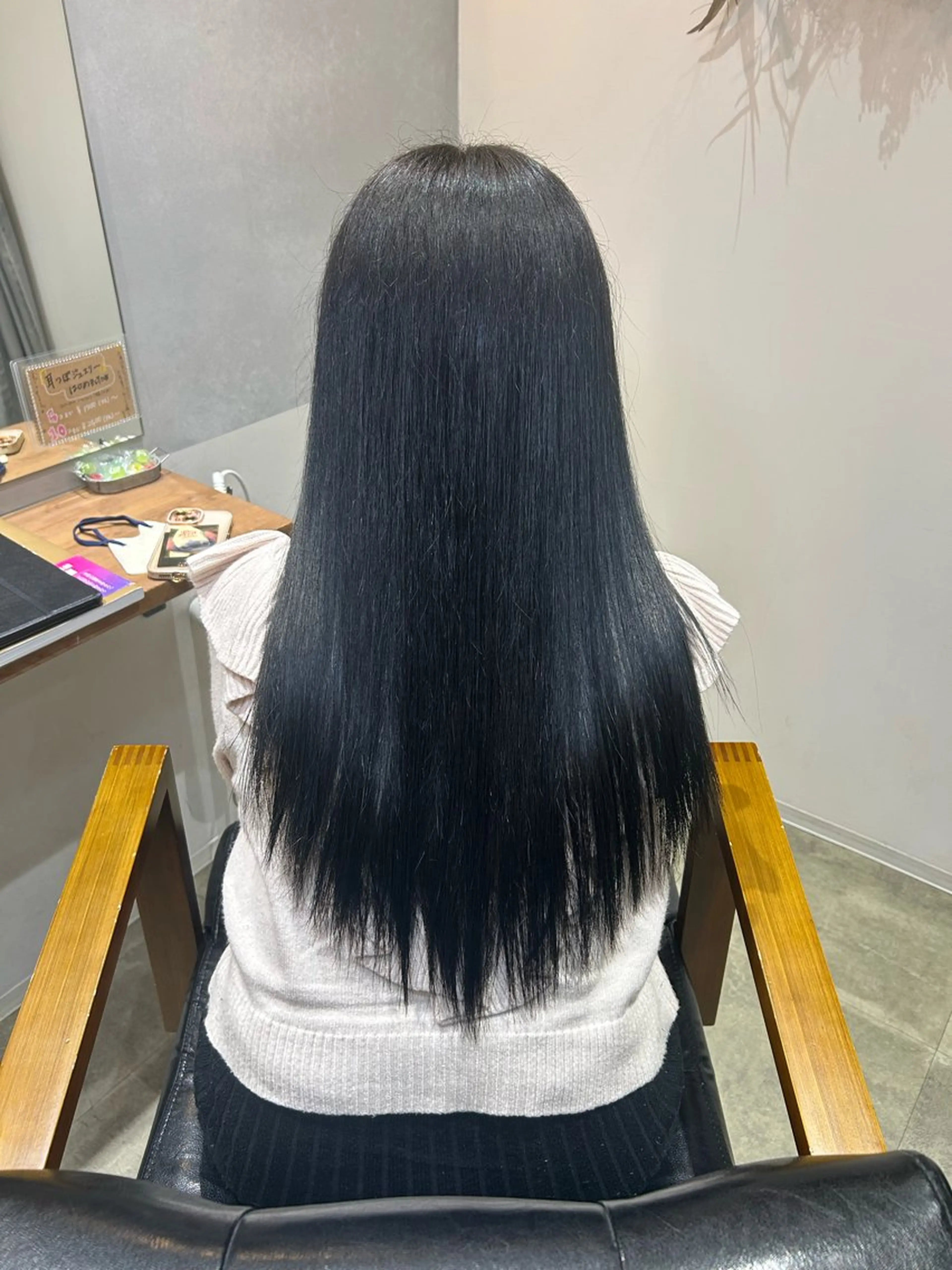 カラー 杉田 理胡のヘアスタイル