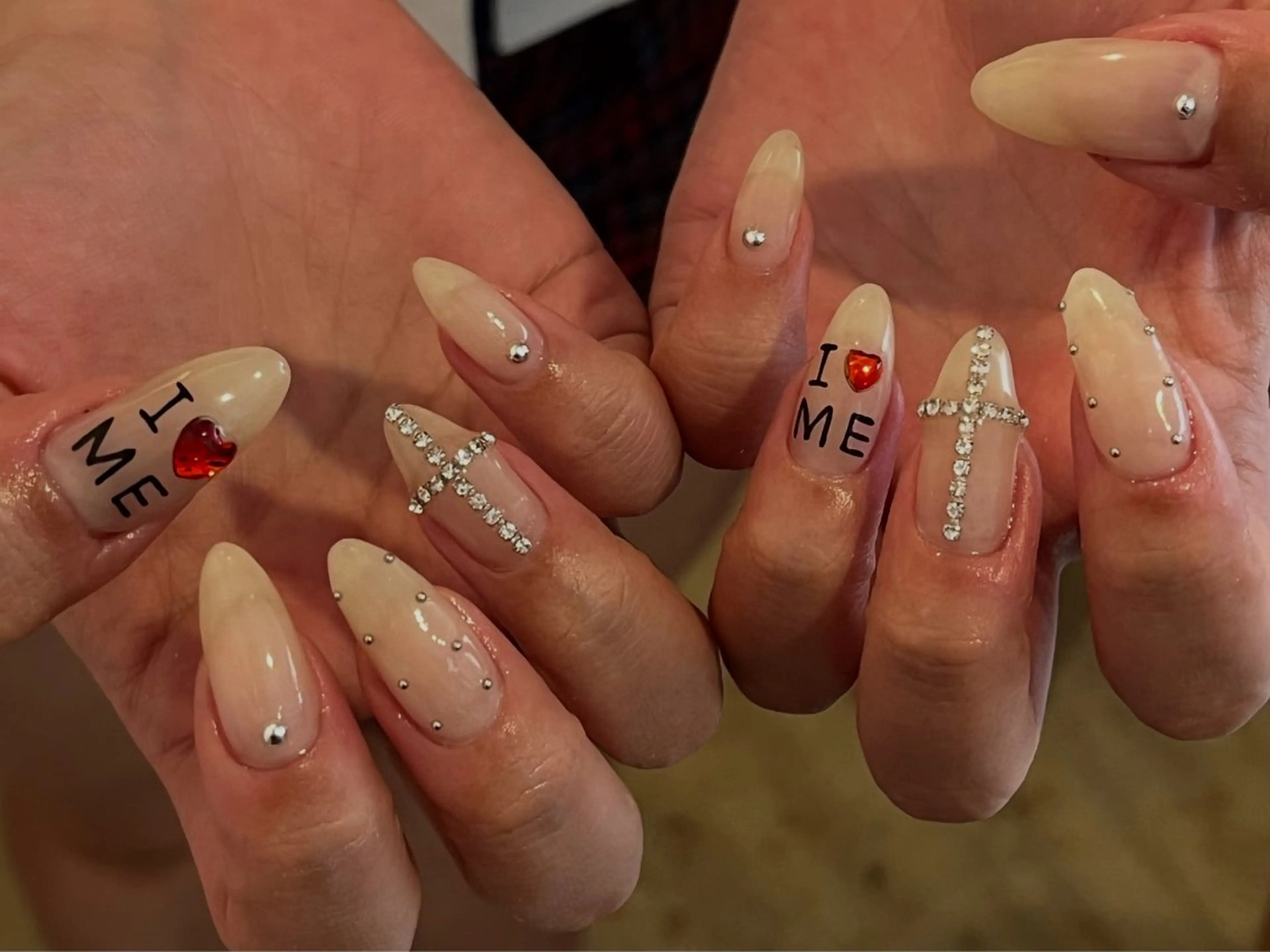 ネイル 文 /個性派ネイルのネイルデザイン