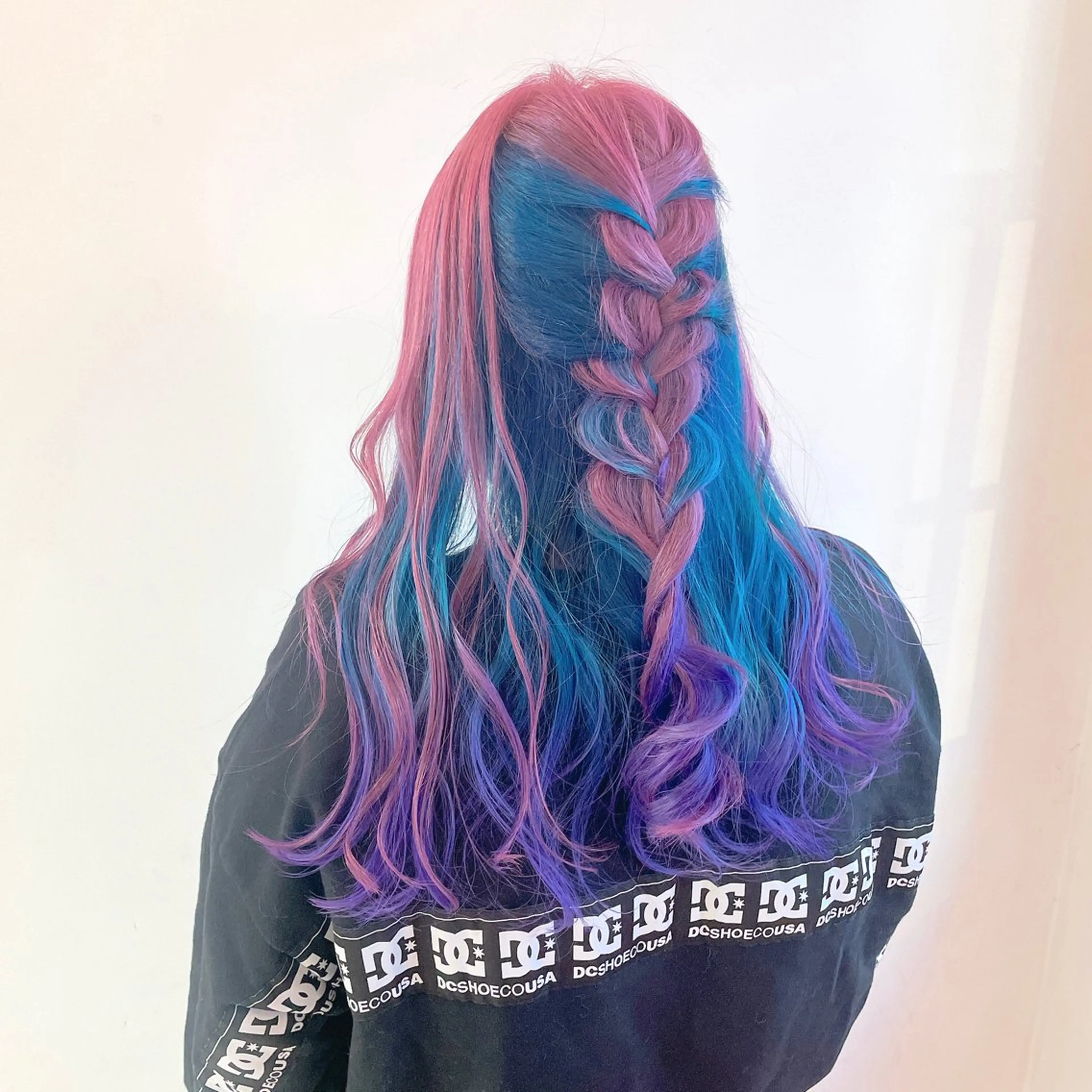 ロング カラー バレイヤージュ ブリーチ ケアブリーチ ダブルカラー イヤリングカラー ヘアカラー トリートメント デザインカラー 髪質改善Lilithのその他イメージ