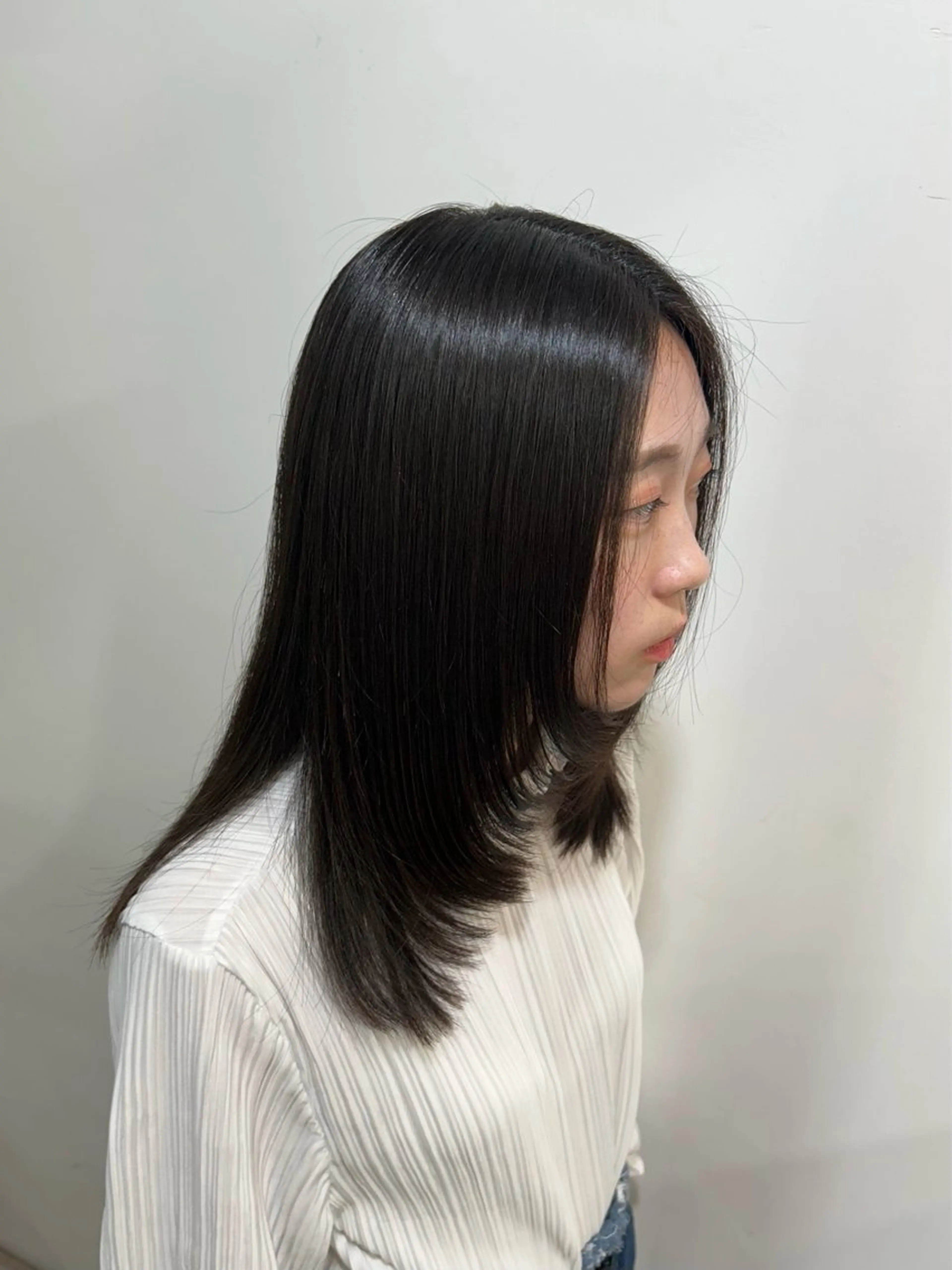 ミディアム やなぎさわ はるなのヘアスタイル