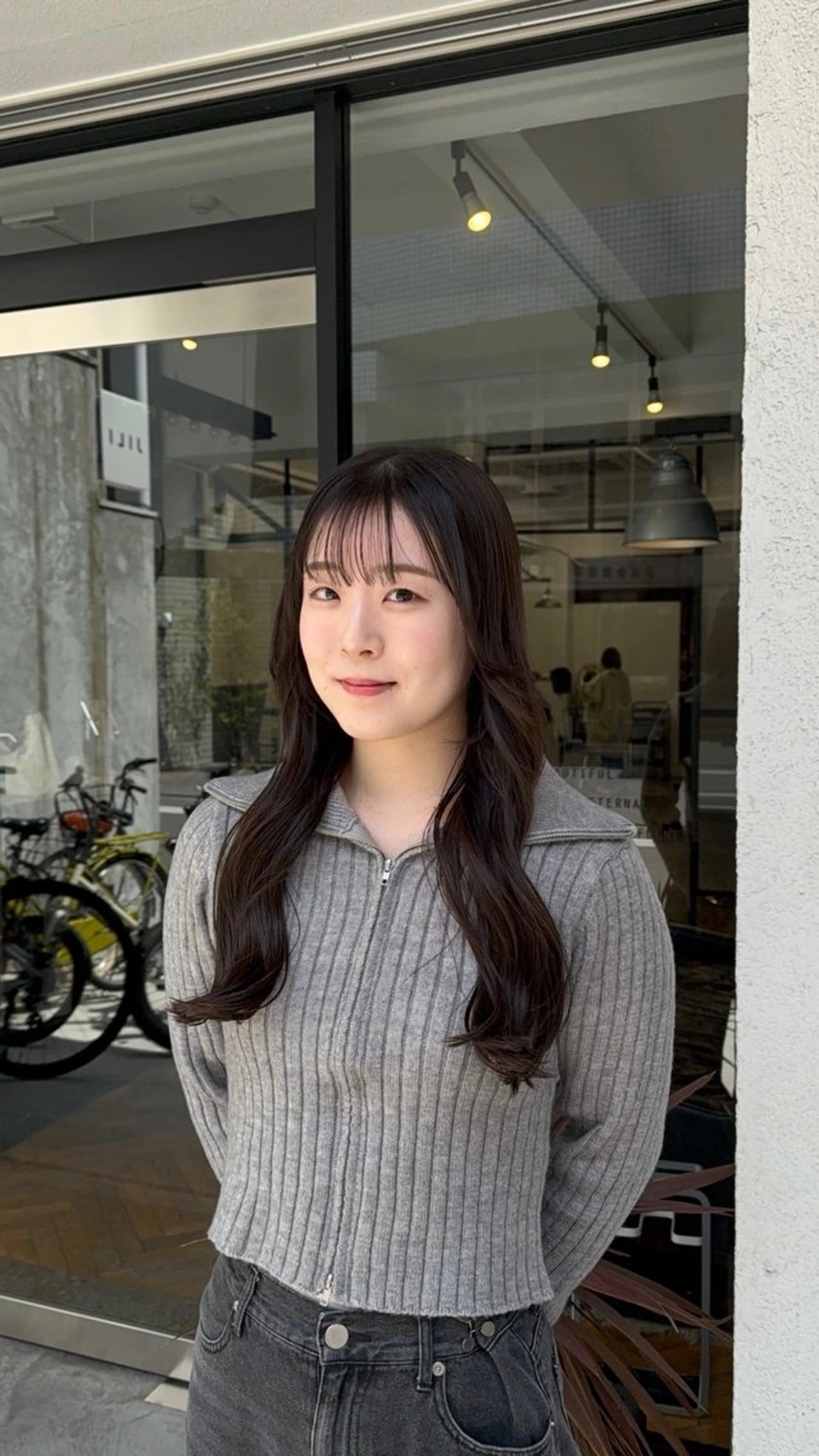 ロング ヒグチ マユのヘアスタイル