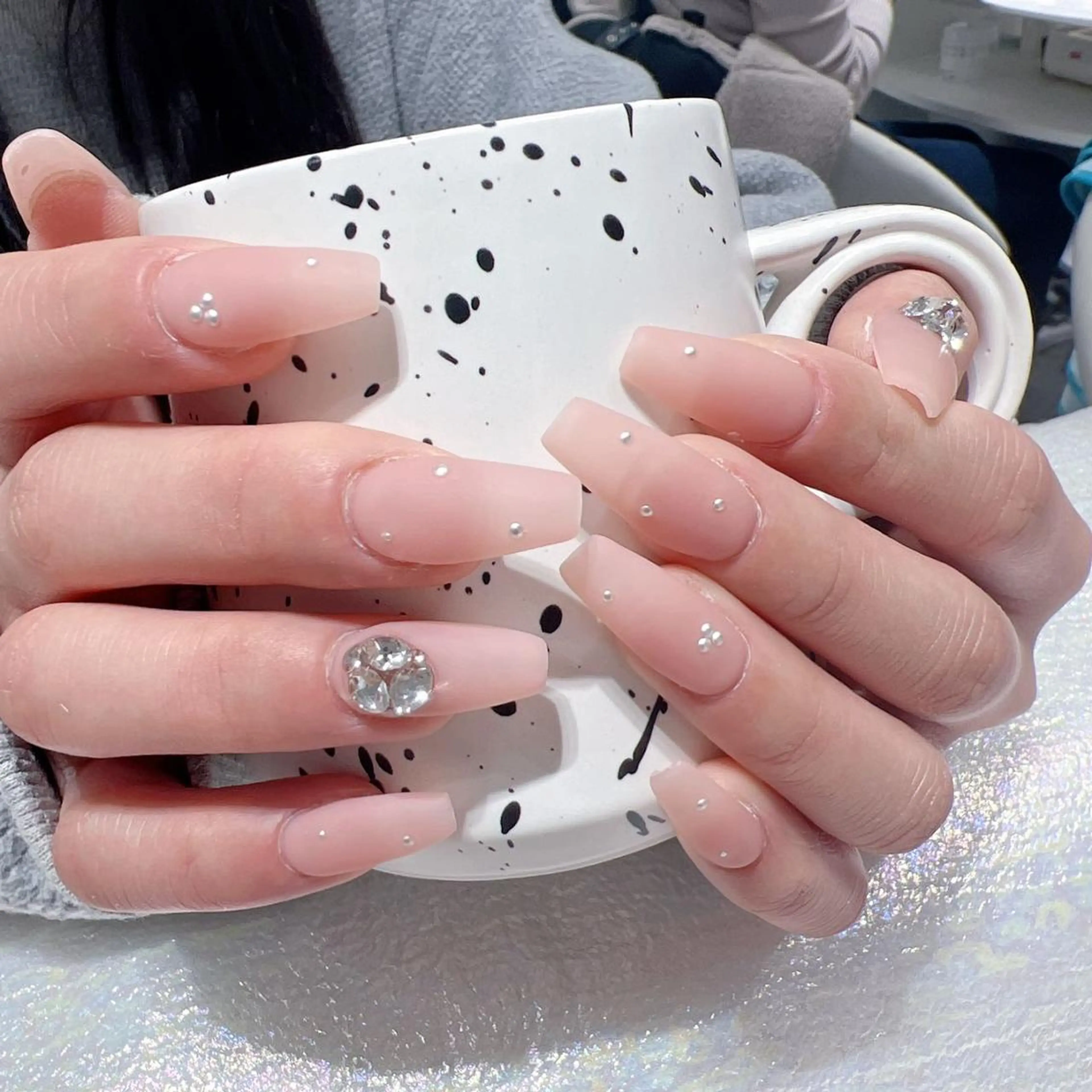 ネイル ネイルチップ Queens みなみのネイルデザイン