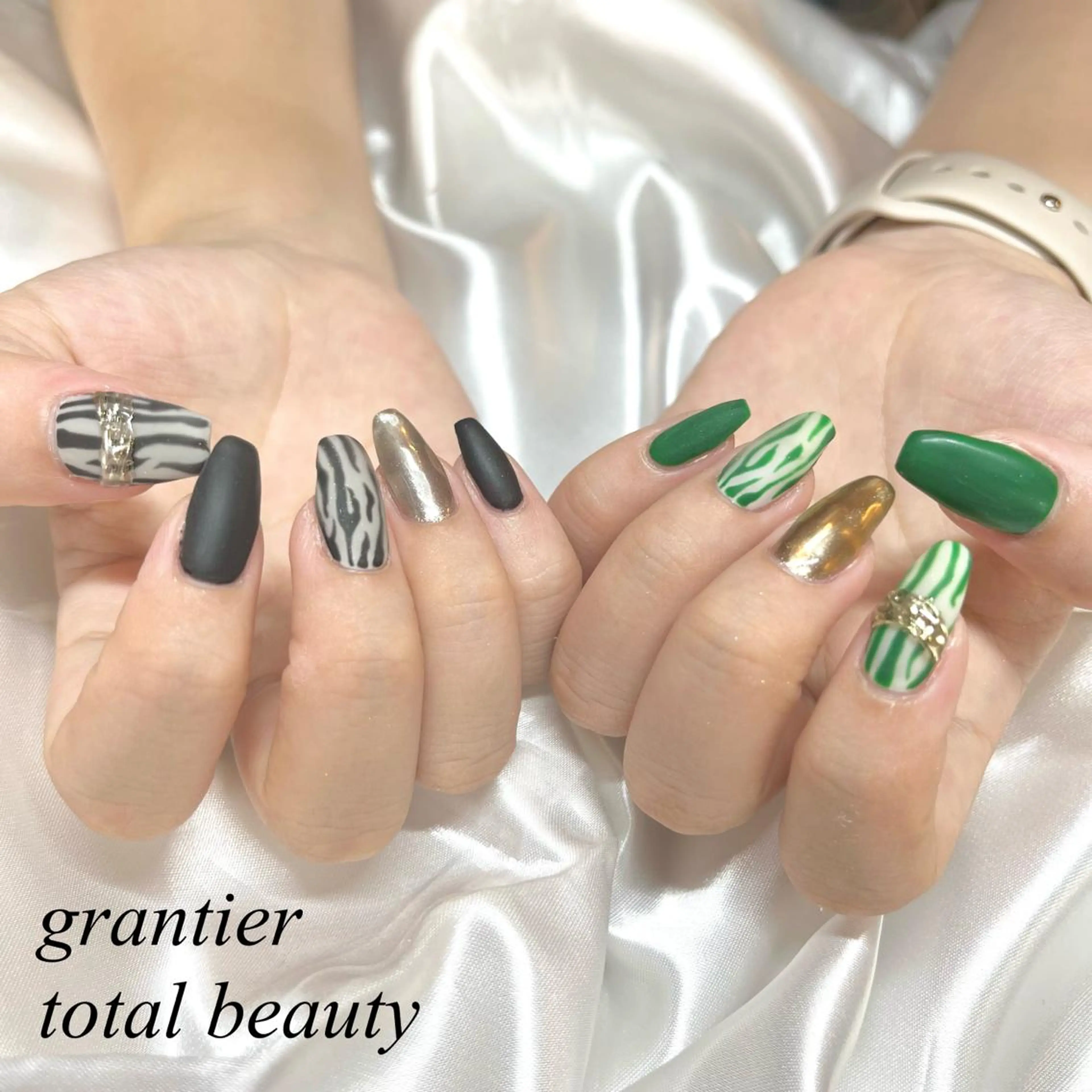 ネイル アニマル柄 ハンドネイル grantier beautyのネイルデザイン