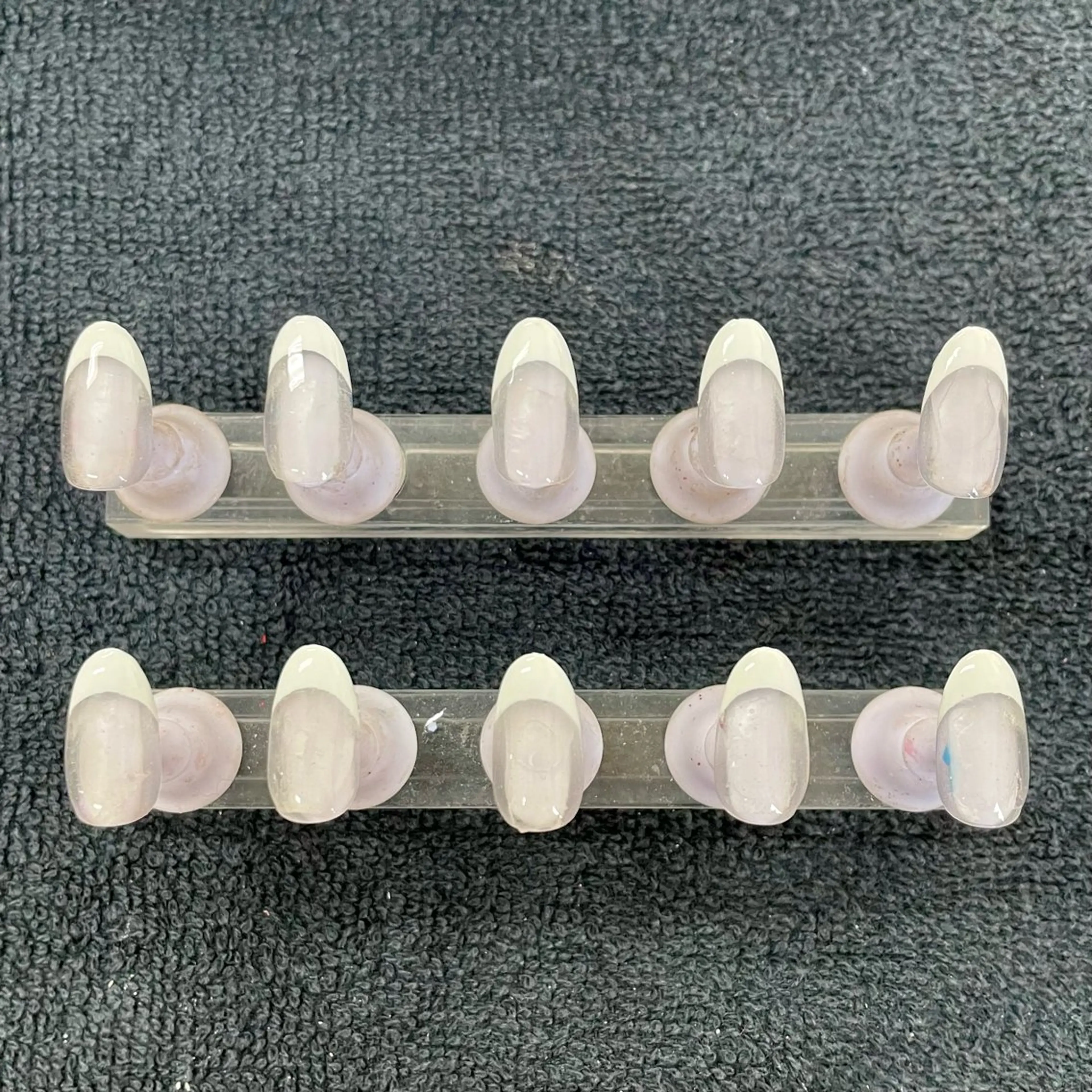 ネイル フレンチネイル Leska by Can I Dressy所属・CanI練馬 SAORIのネイルデザイン