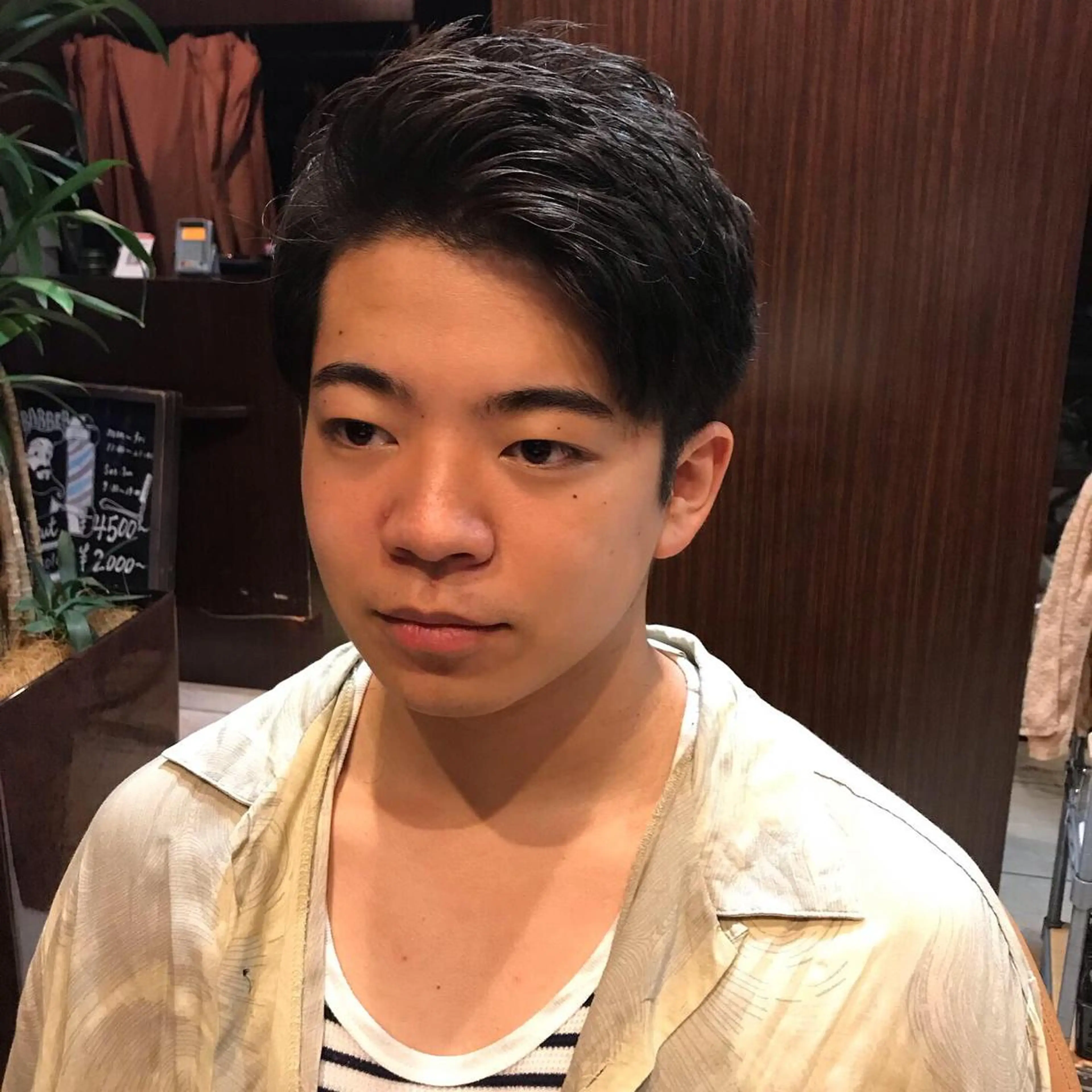 ショート 佐々木 宥人のヘアスタイル