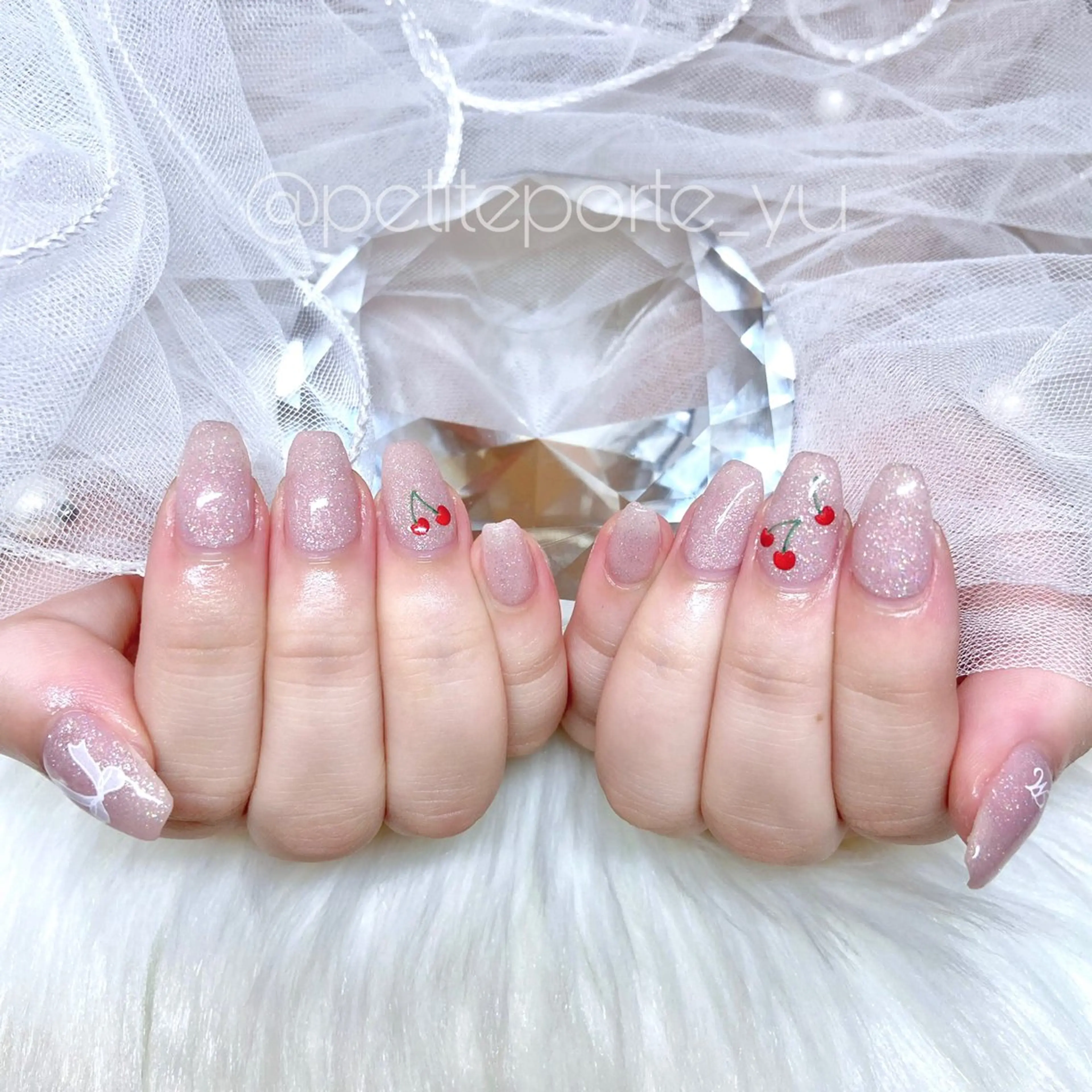 ネイル ジェルネイル キラキラネイル ワンカラーネイル ピンク シンプルネイル ハンドネイル nailsalon petite porte所属・petite porteのネイルデザイン
