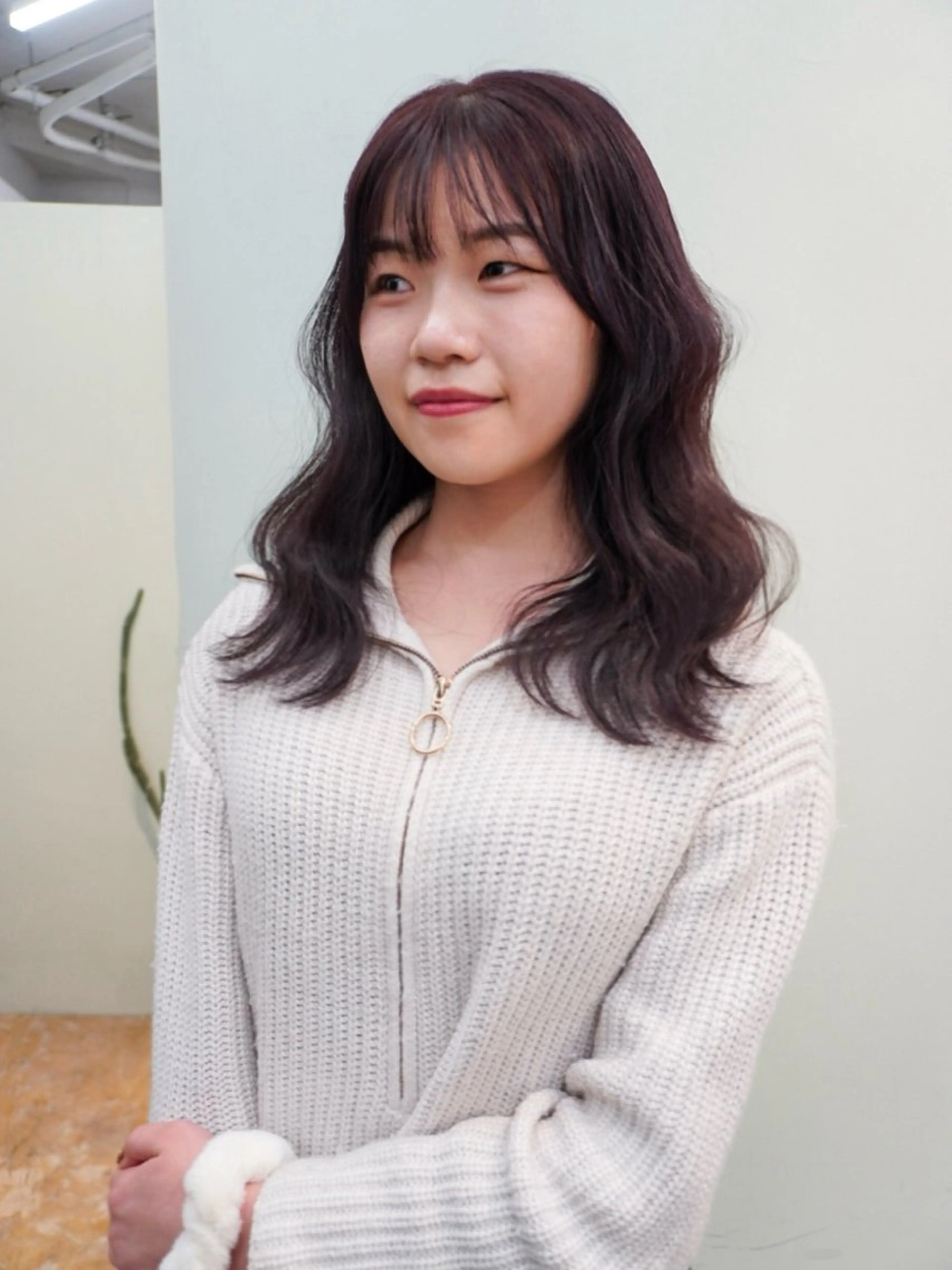 セミロング カラー 透明感カラー yew所属・名古屋カラーモデル/ 暖色カラー/リカのヘアスタイル