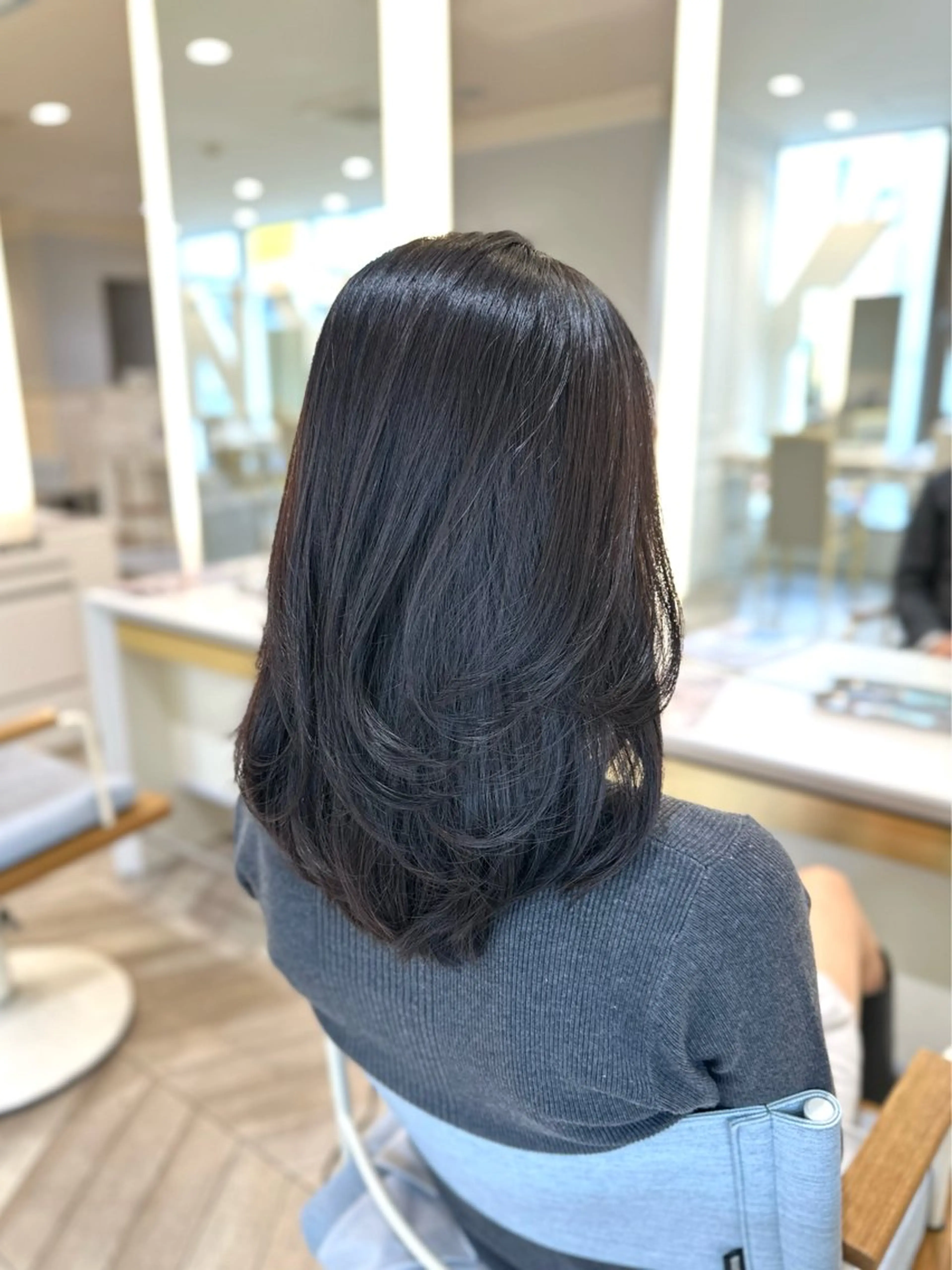 セミロング 韓国ヘア 🇰🇷 RUKA 🩵🤍のヘアスタイル