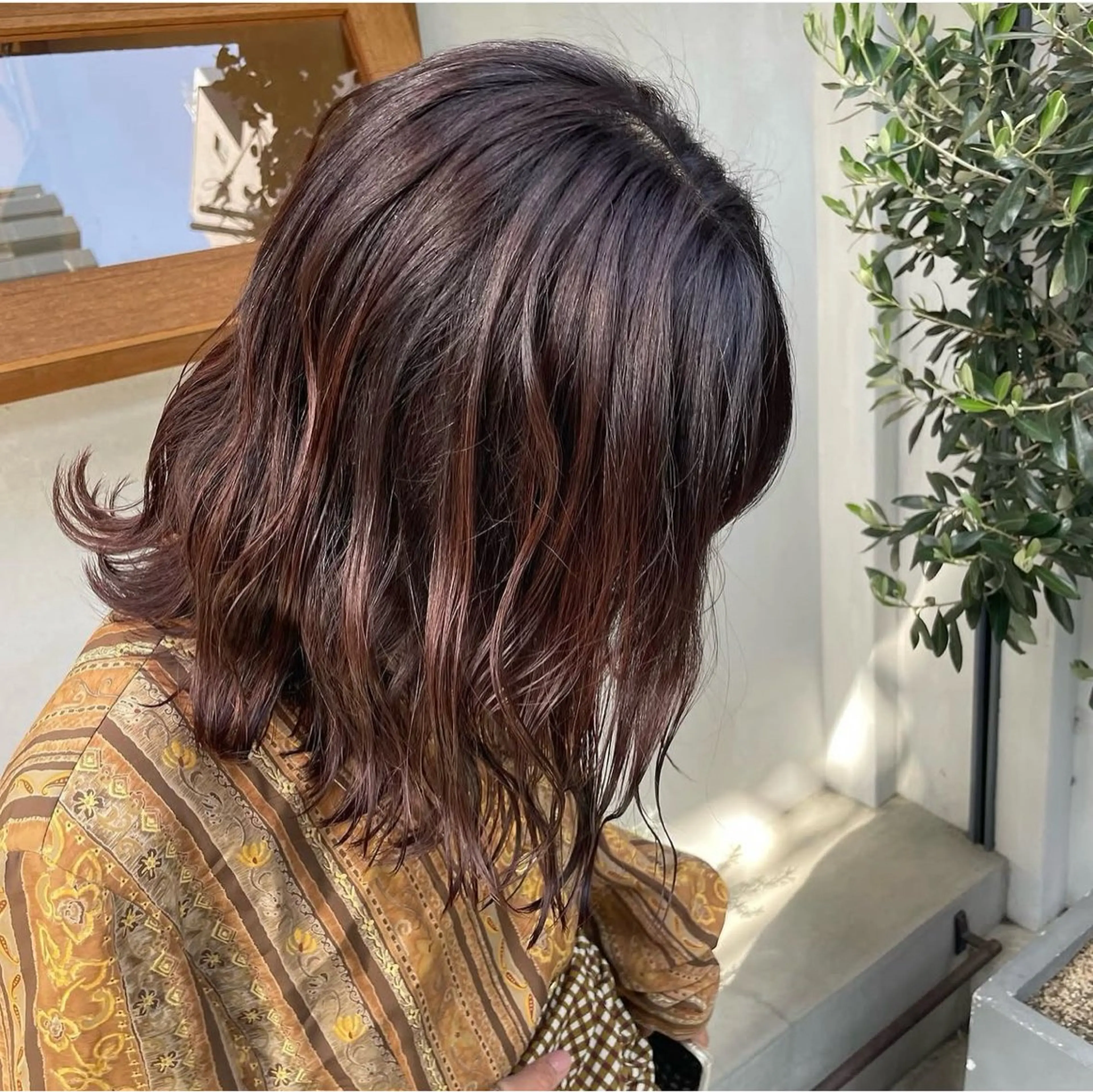 ミディアム ピンクブラウン ヘアカラー Chlan所属・石井 みいみのヘアスタイル