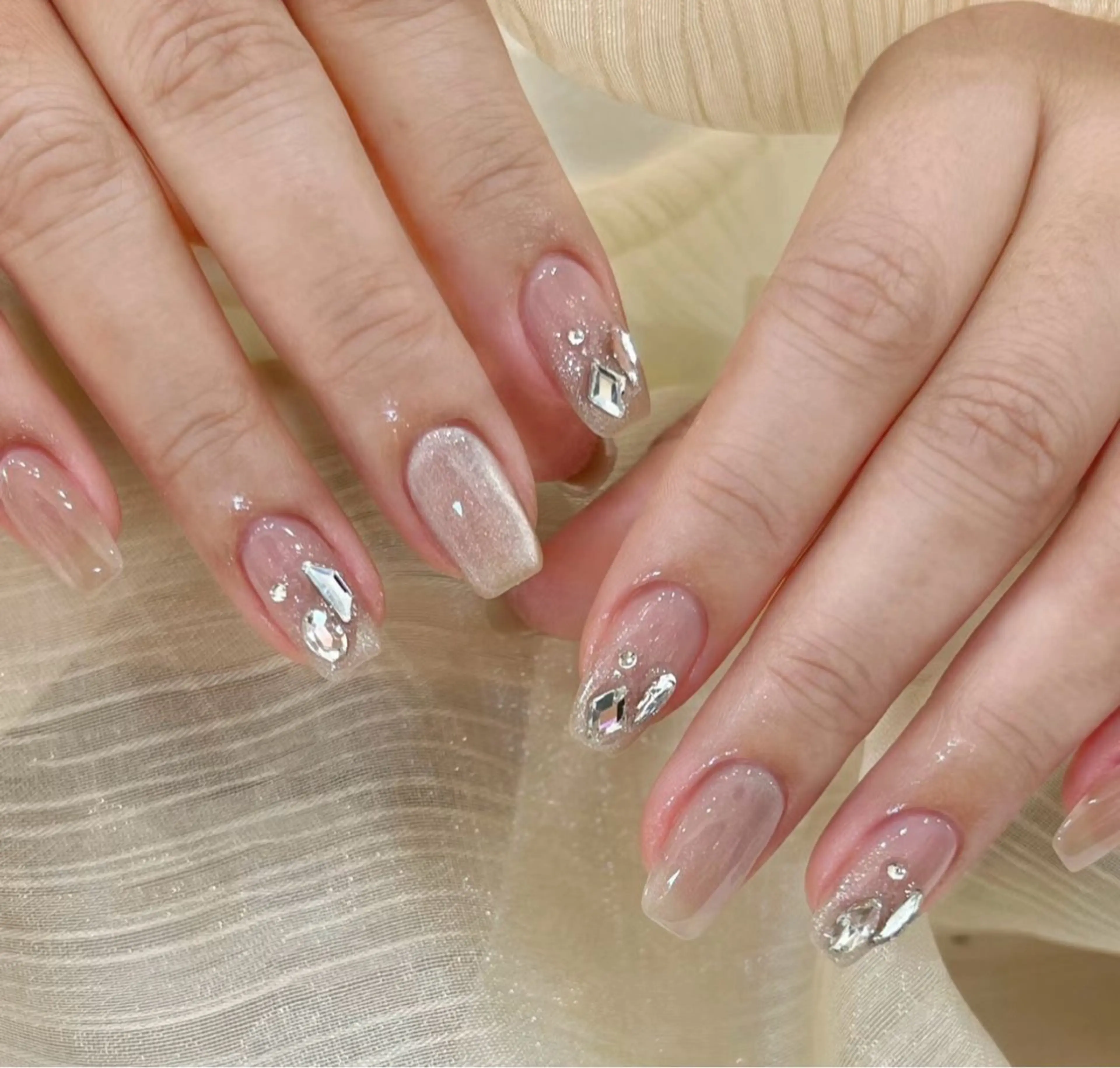 ネイル マグネットネイル 持ち込み ハンドネイル ハンドケア 💕Dreamy KIYO💕のネイルデザイン