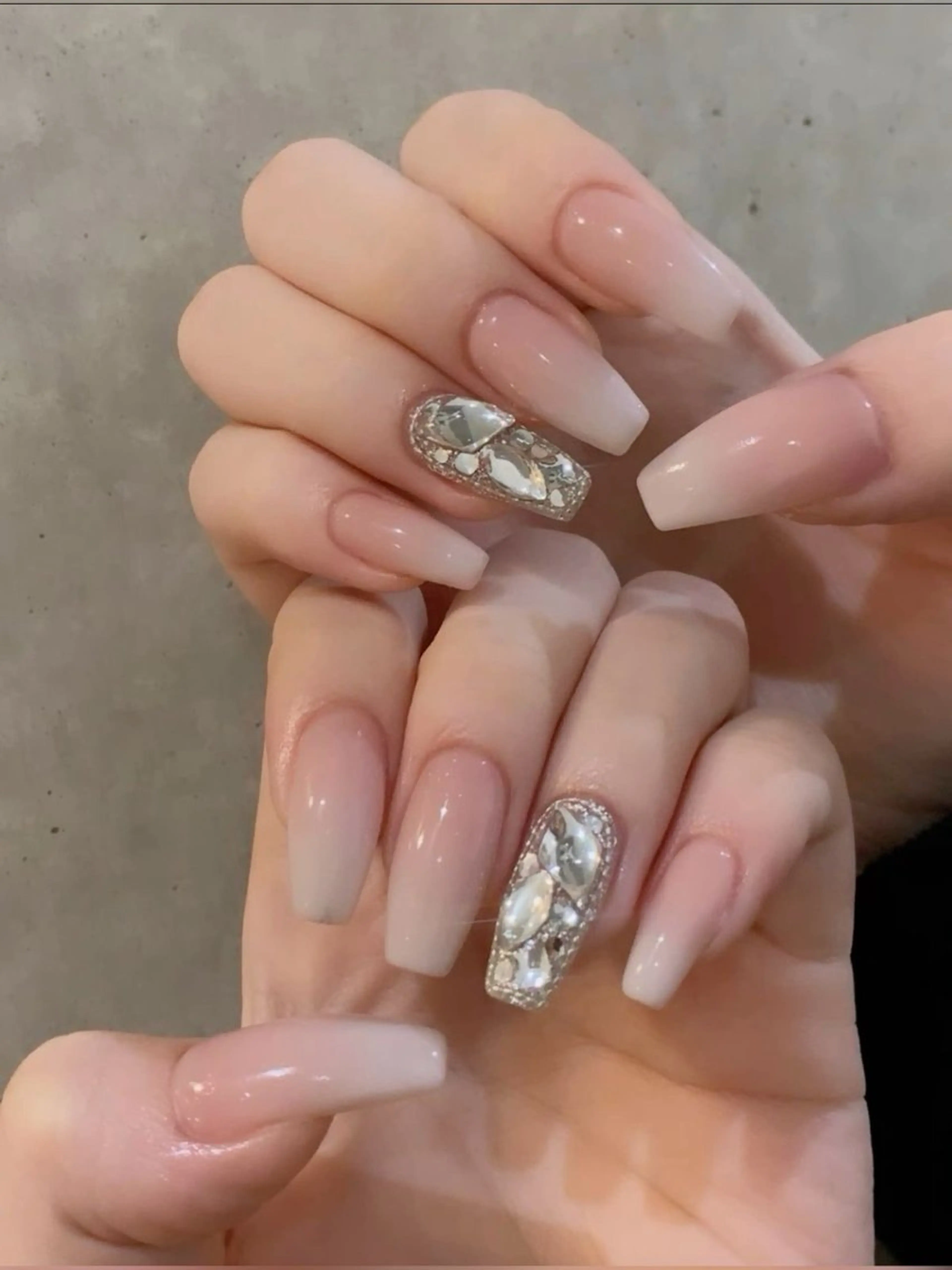 ネイル マグネットネイル ミラーネイル ニュアンスネイル ネイルチップ 冬ネイル Lee Nailsのネイルデザイン