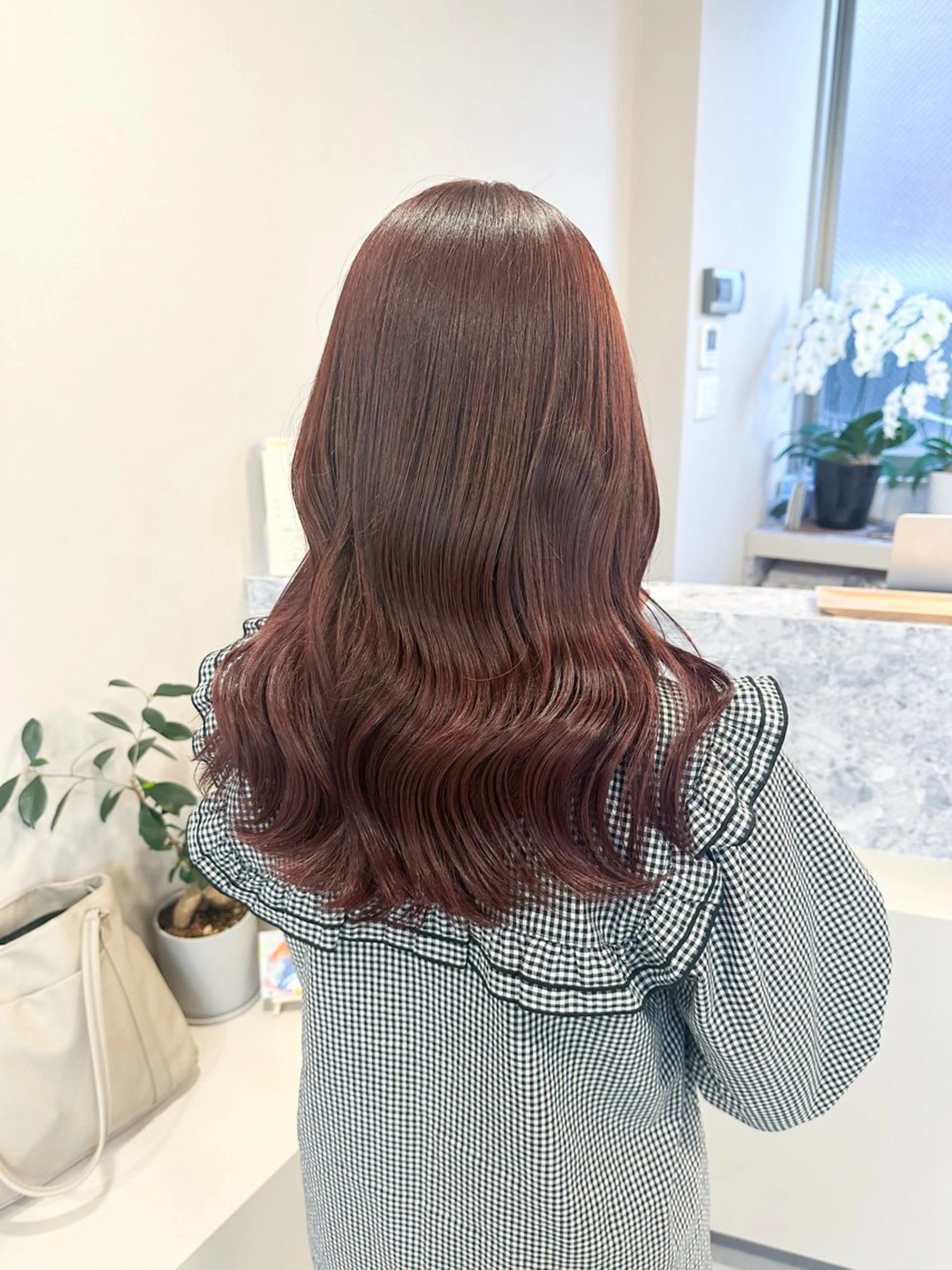 ロング カラー ブリーチ ブラウンカラー ブリーチなしカラー ピンクカラー ピンクブラウン 🌼透明感艶カラー オリーブ🌼河村咲のヘアスタイル