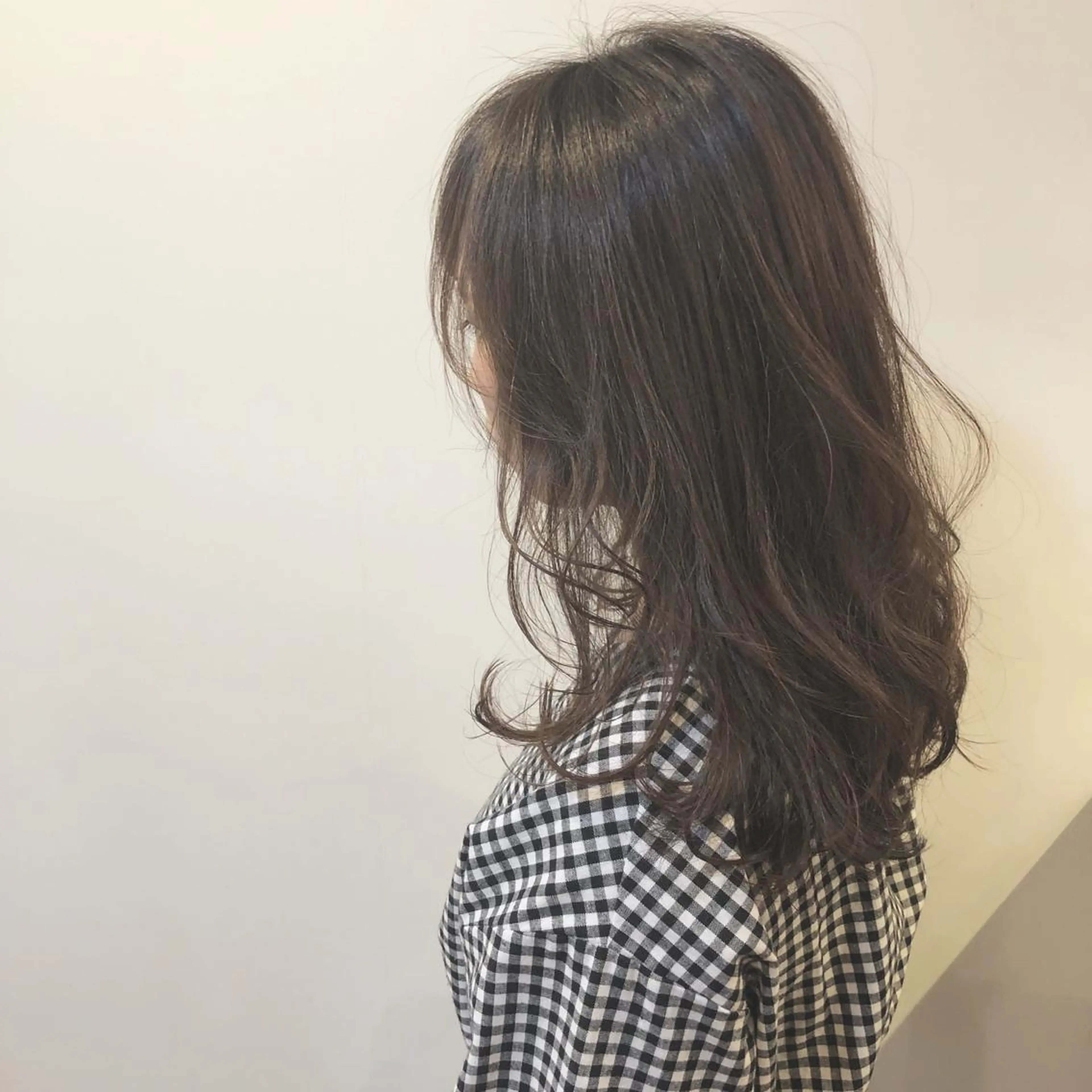 セミロング カット ヘアカラー トリートメント ＨＩ ROのヘアスタイル