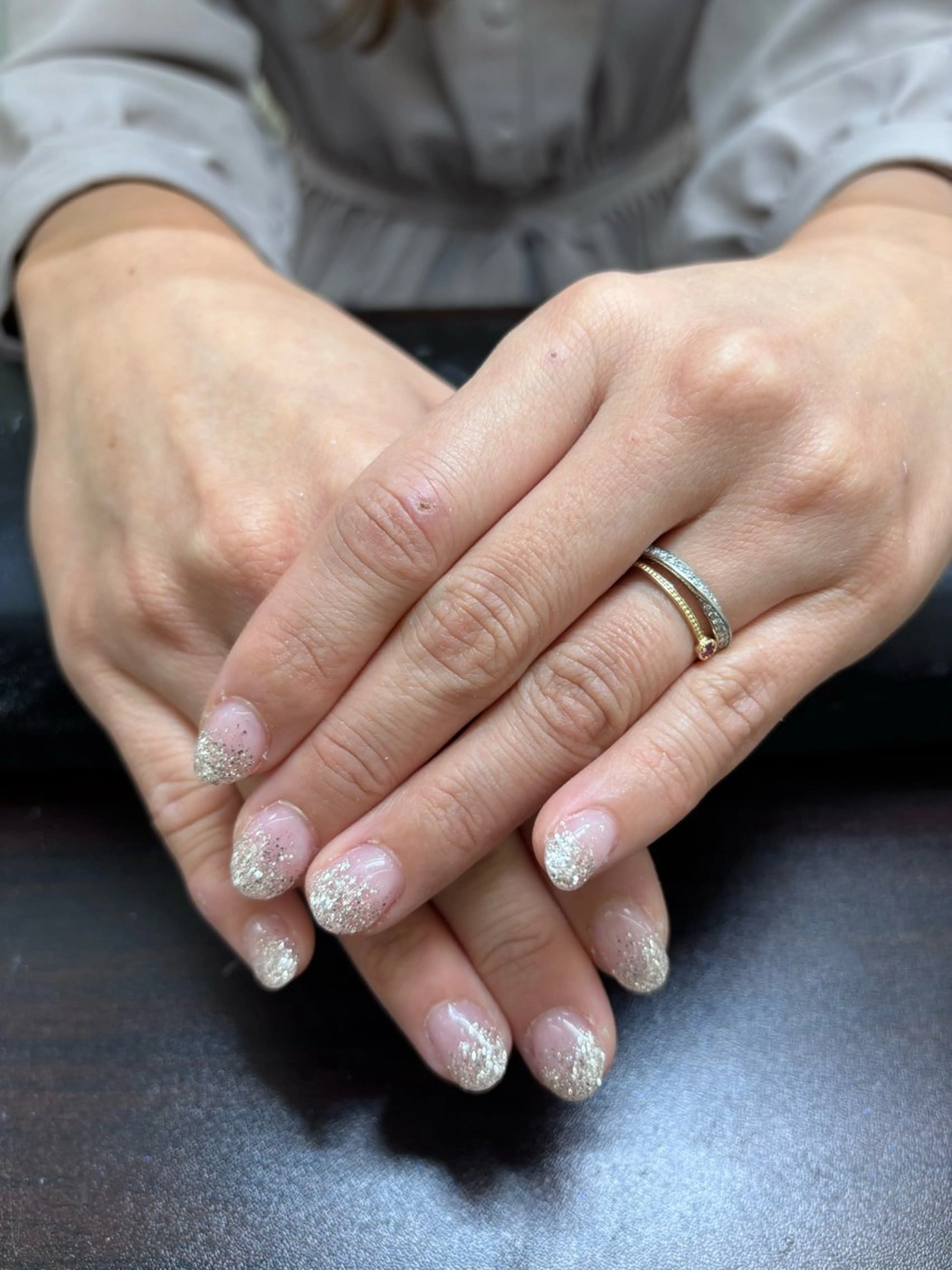 ネイル ラメ(グリッター) ネイルサロンエーナイン福住店所属・吉田 采未のネイルデザイン