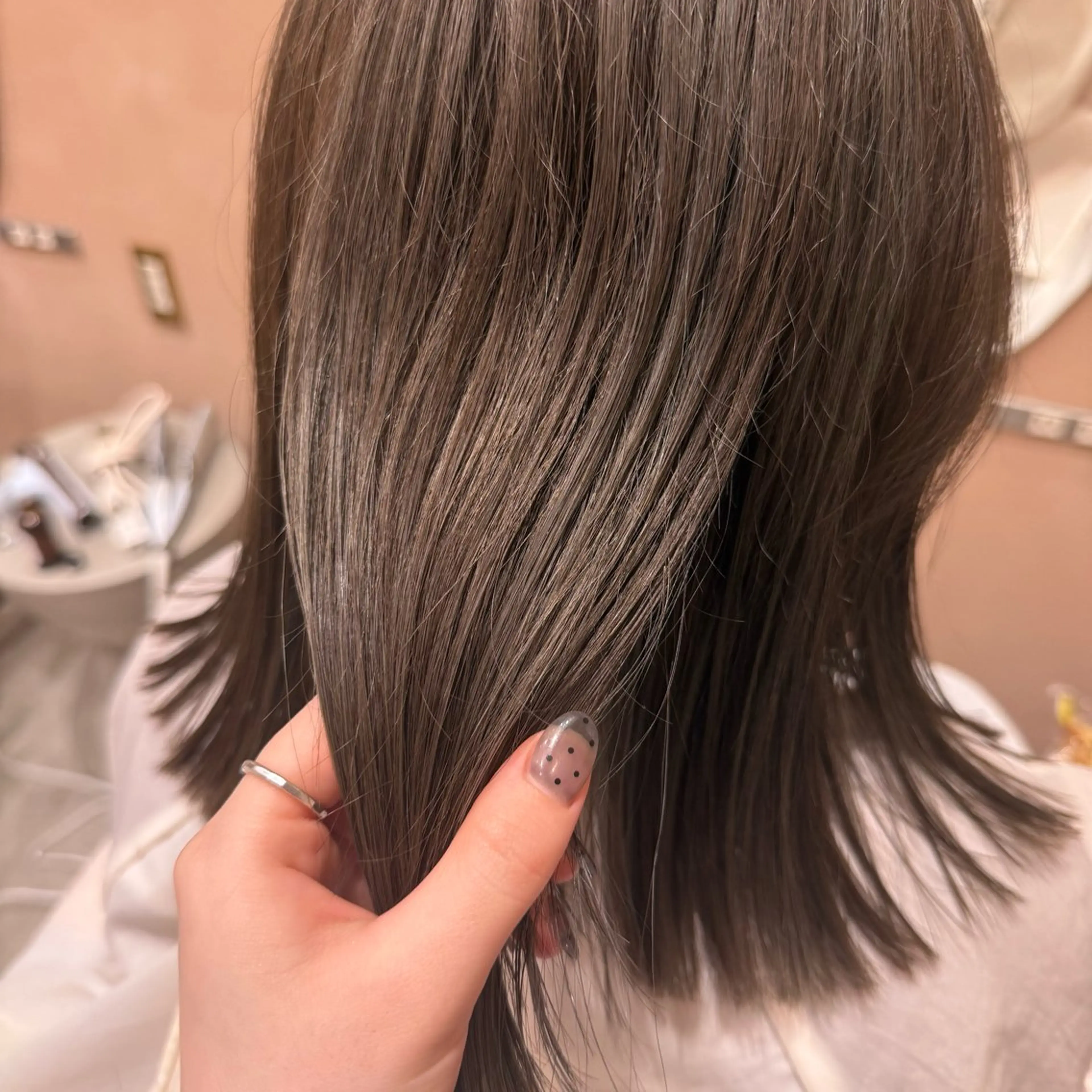 ミディアム 艶髪/透明感/ ユリ🥣🎟️のヘアスタイル