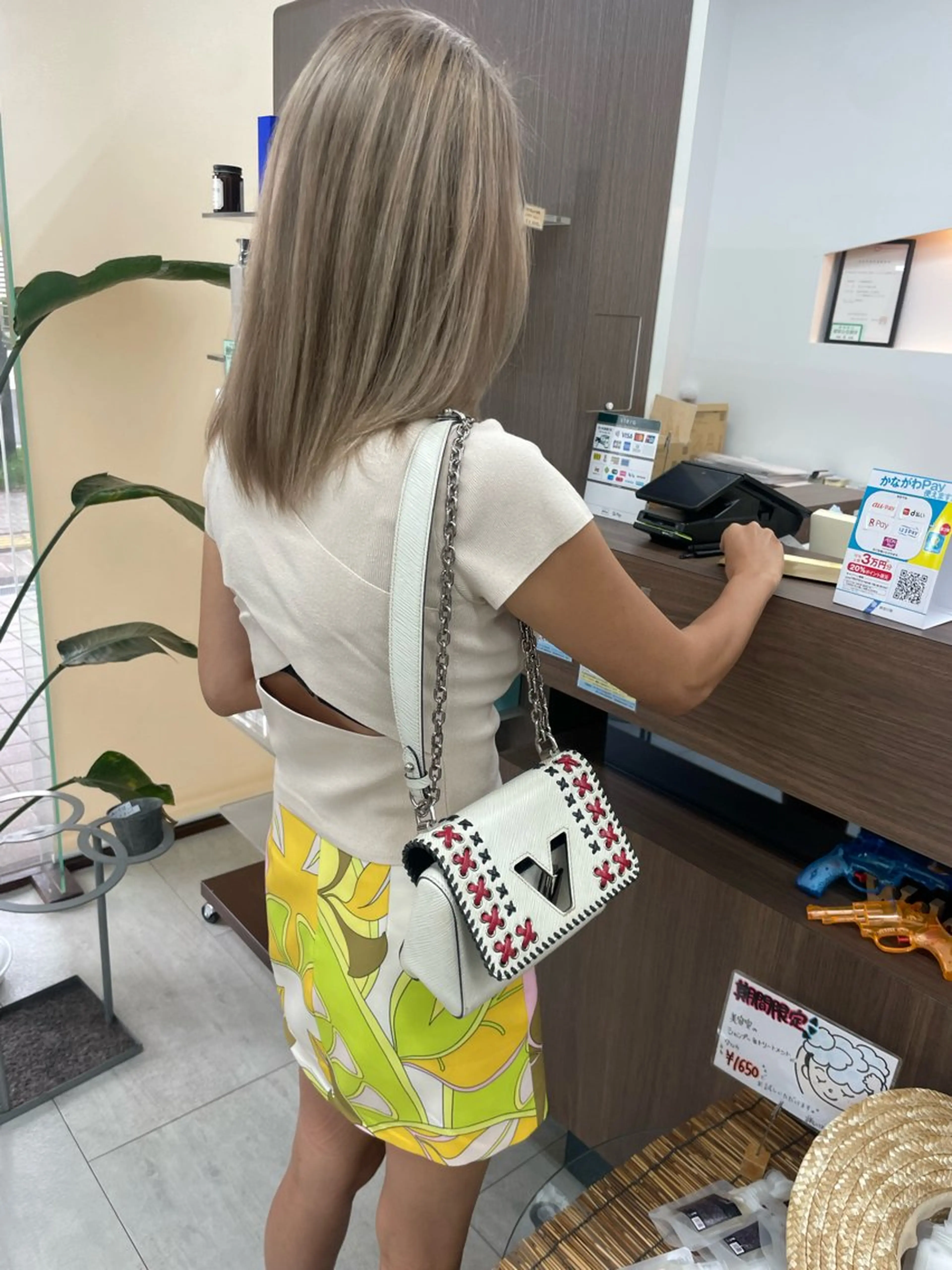 ミディアム カット ヘアカラー トリートメント カラー職人/上川原 雄飛のヘアスタイル