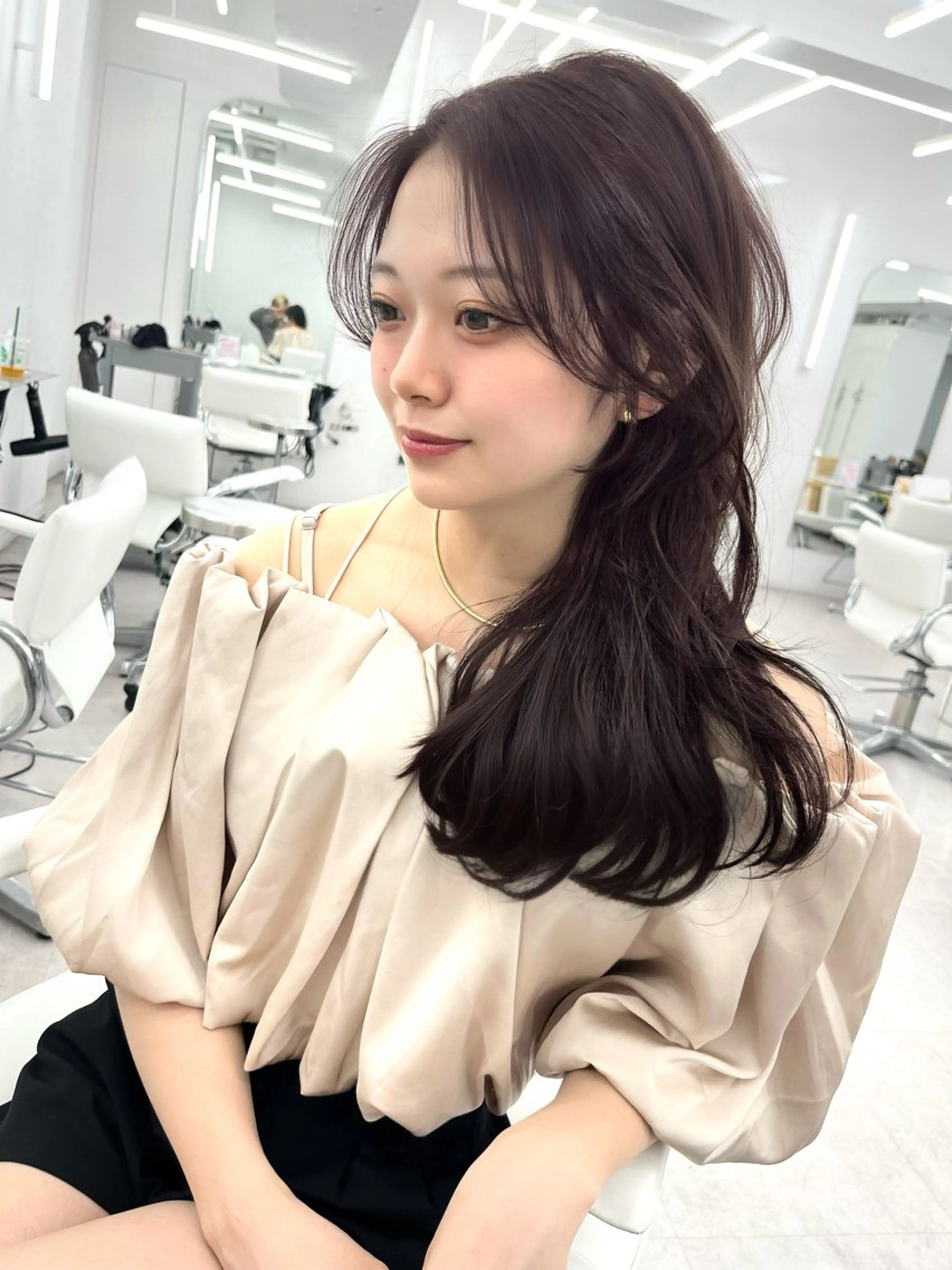 セミロング カラー ブラウンカラー 透明感カラー ダークブラウン ハイレイヤー レイヤーカット ヘアカラー トリートメント 透明感カラー✨🩵 韓国ヘアkanatoのヘアスタイル
