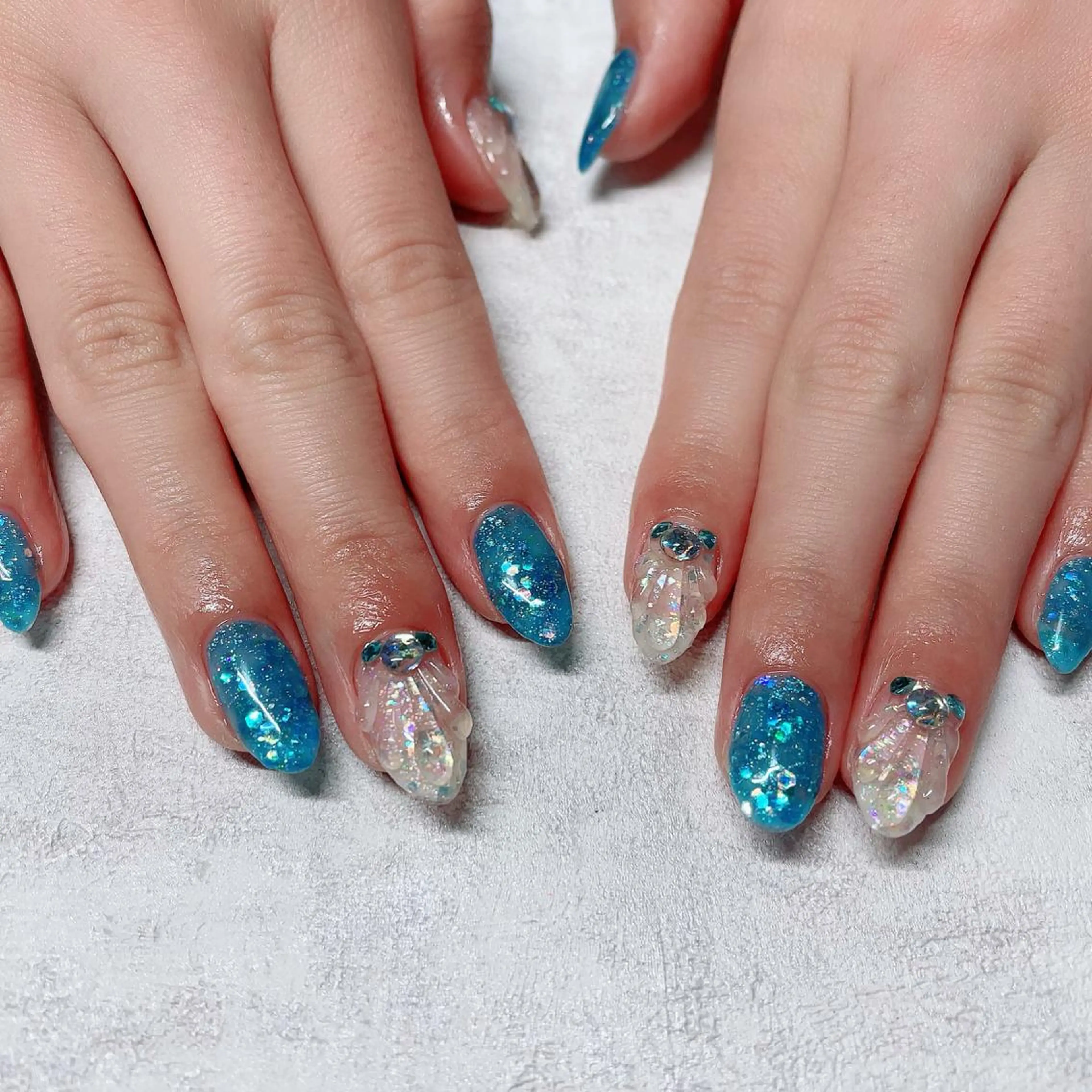 ネイル アートネイル フットネイル キラキラネイル ニュアンスネイル オフィスネイル nail happiness.のネイルデザイン