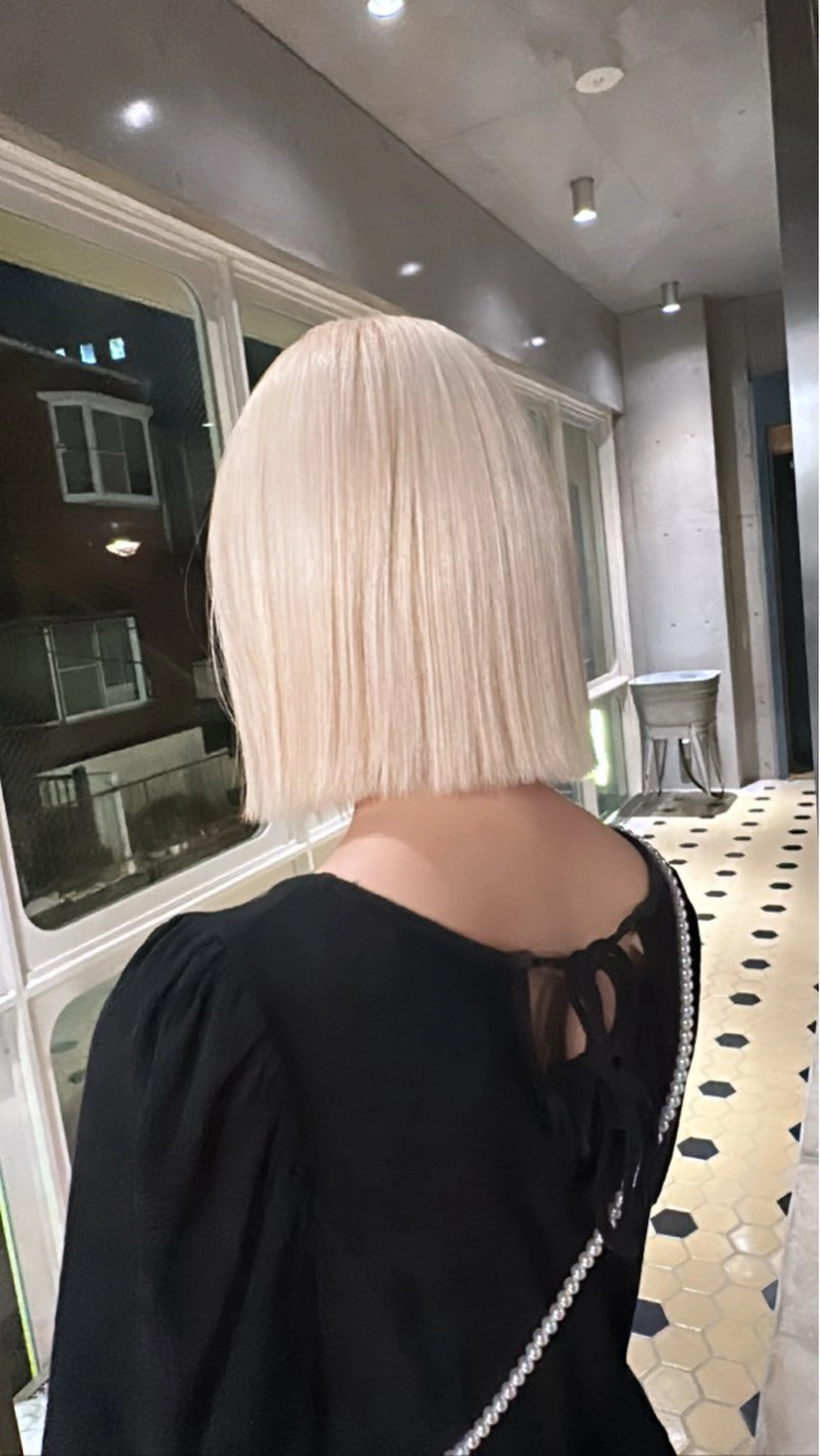 カラー ニシオカ タクヤのヘアスタイル