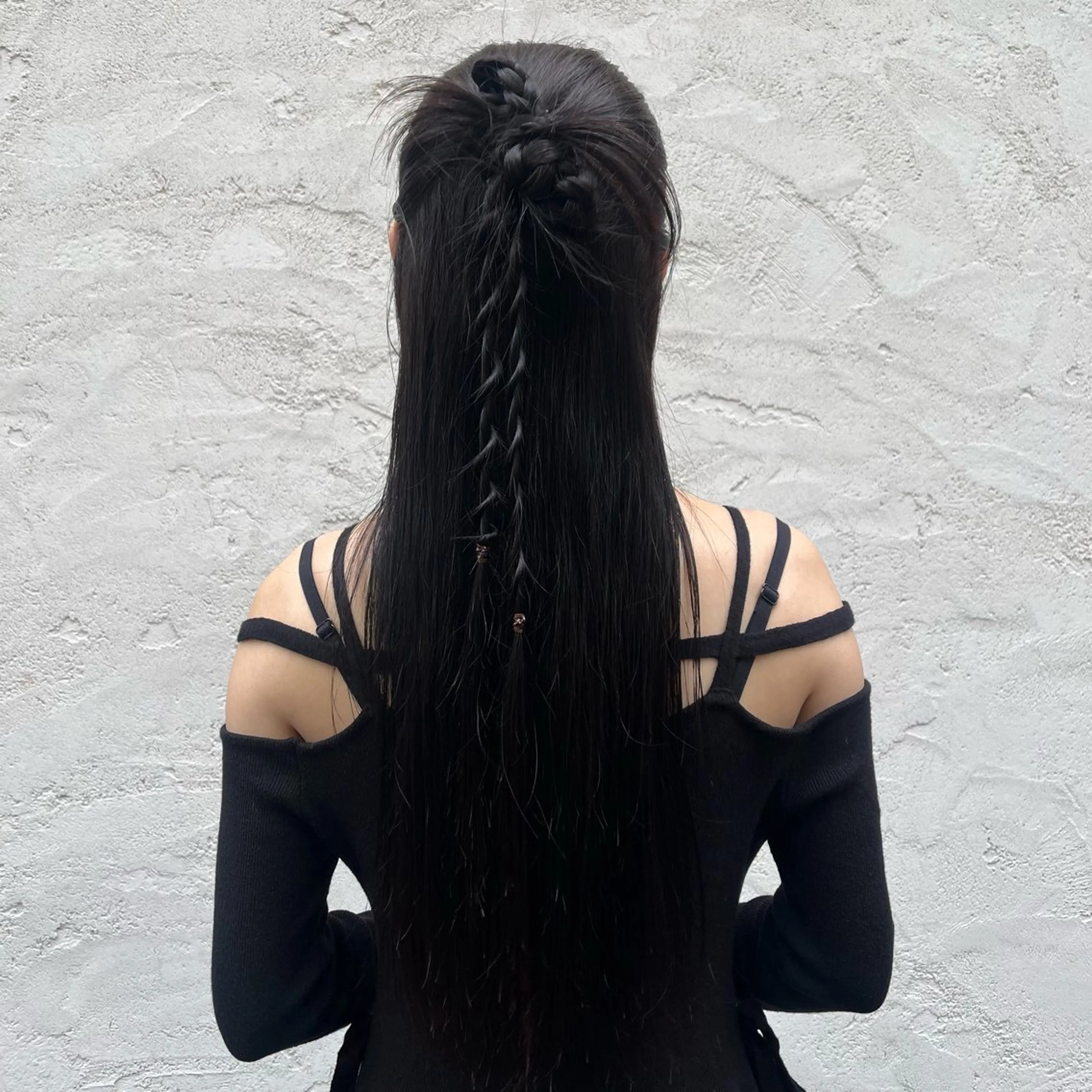 ロング ロング Qin所属・ルーツカラー 🌟  ミキのヘアスタイル