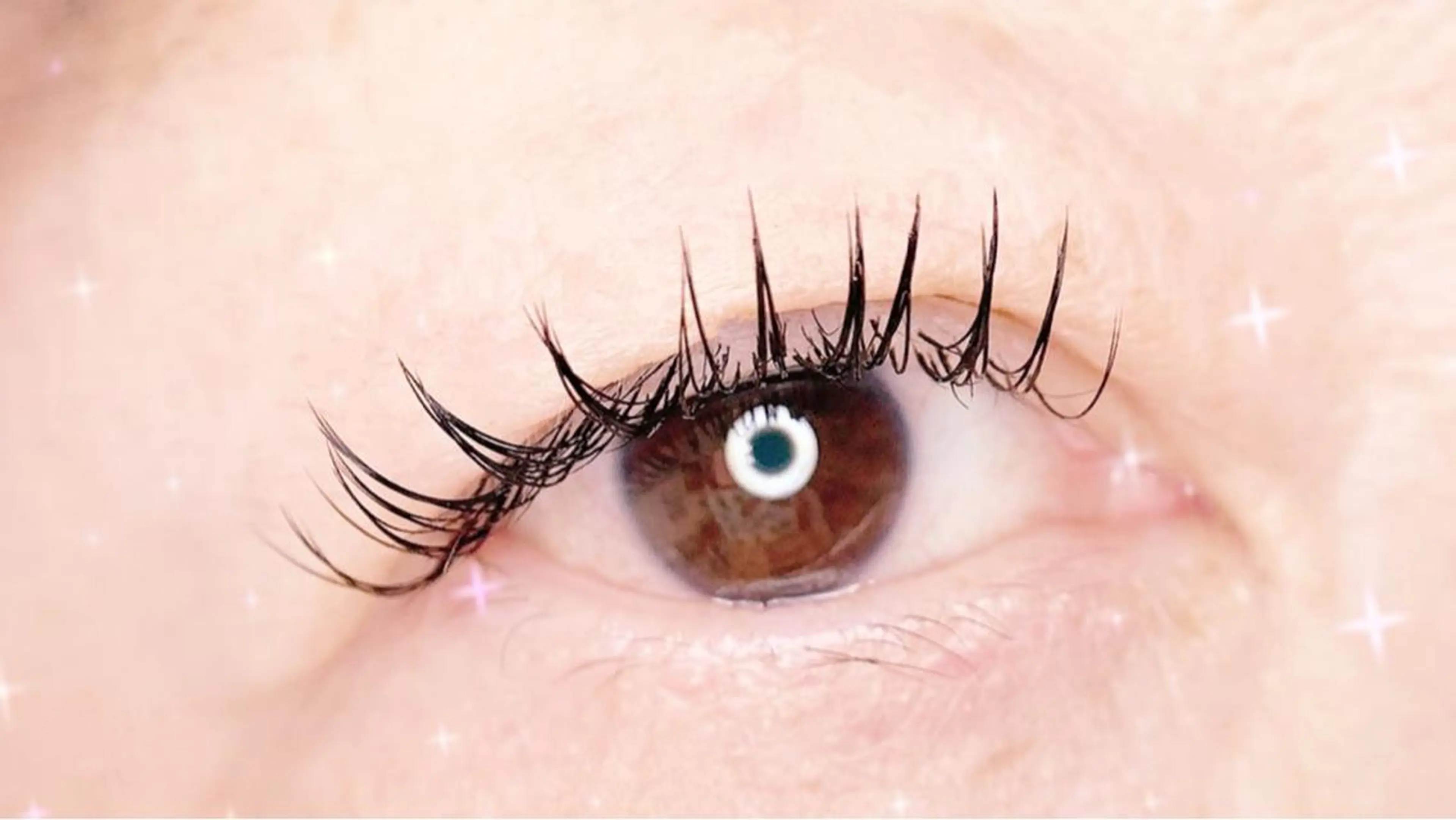 マツエク・マツパ 束感まつ毛 フラットラッシュ ハピネスアイ 高橋智美のエステ・リラクイメージ