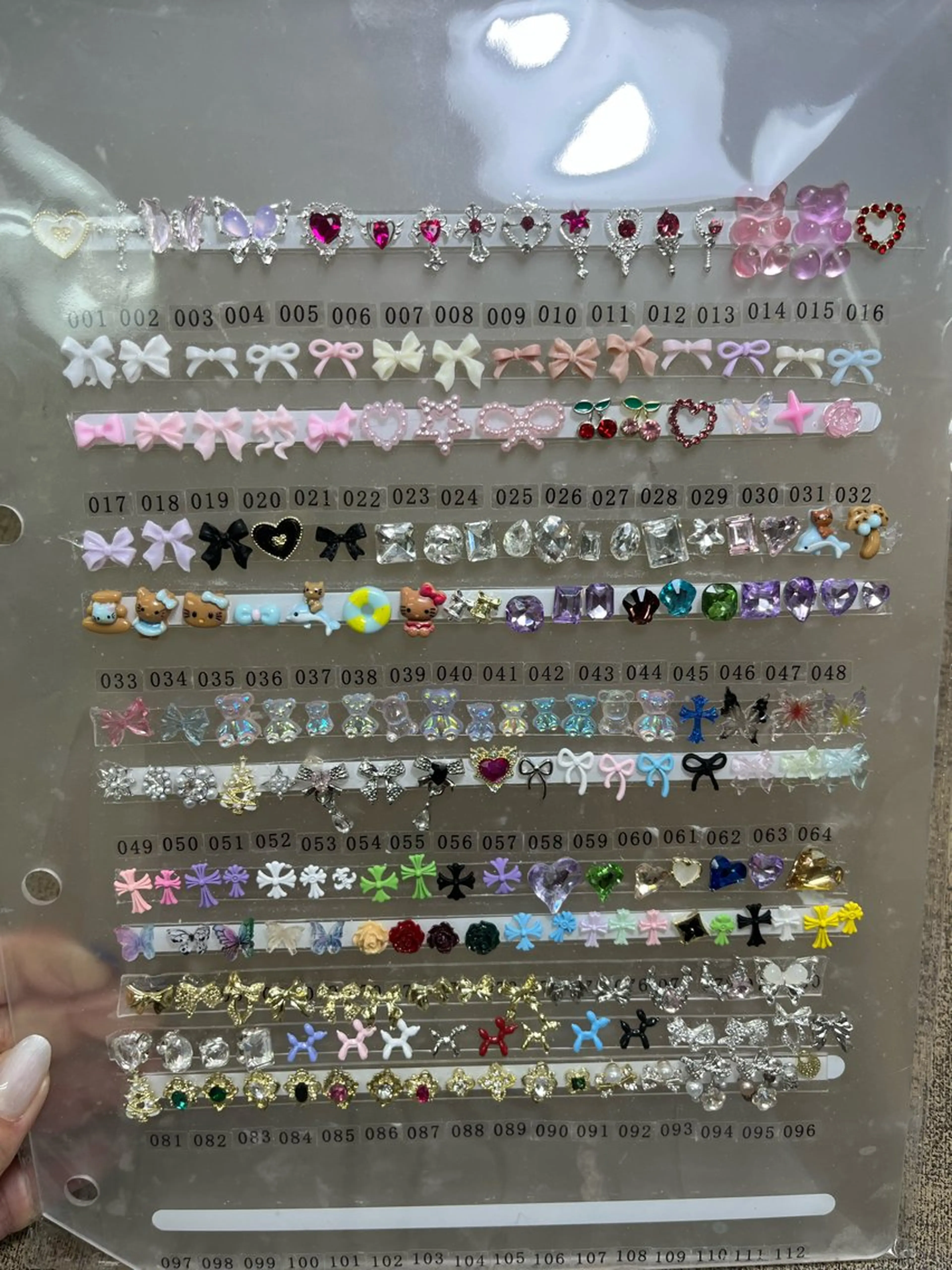 ネイル ハンドネイル ongles chicのネイルデザイン