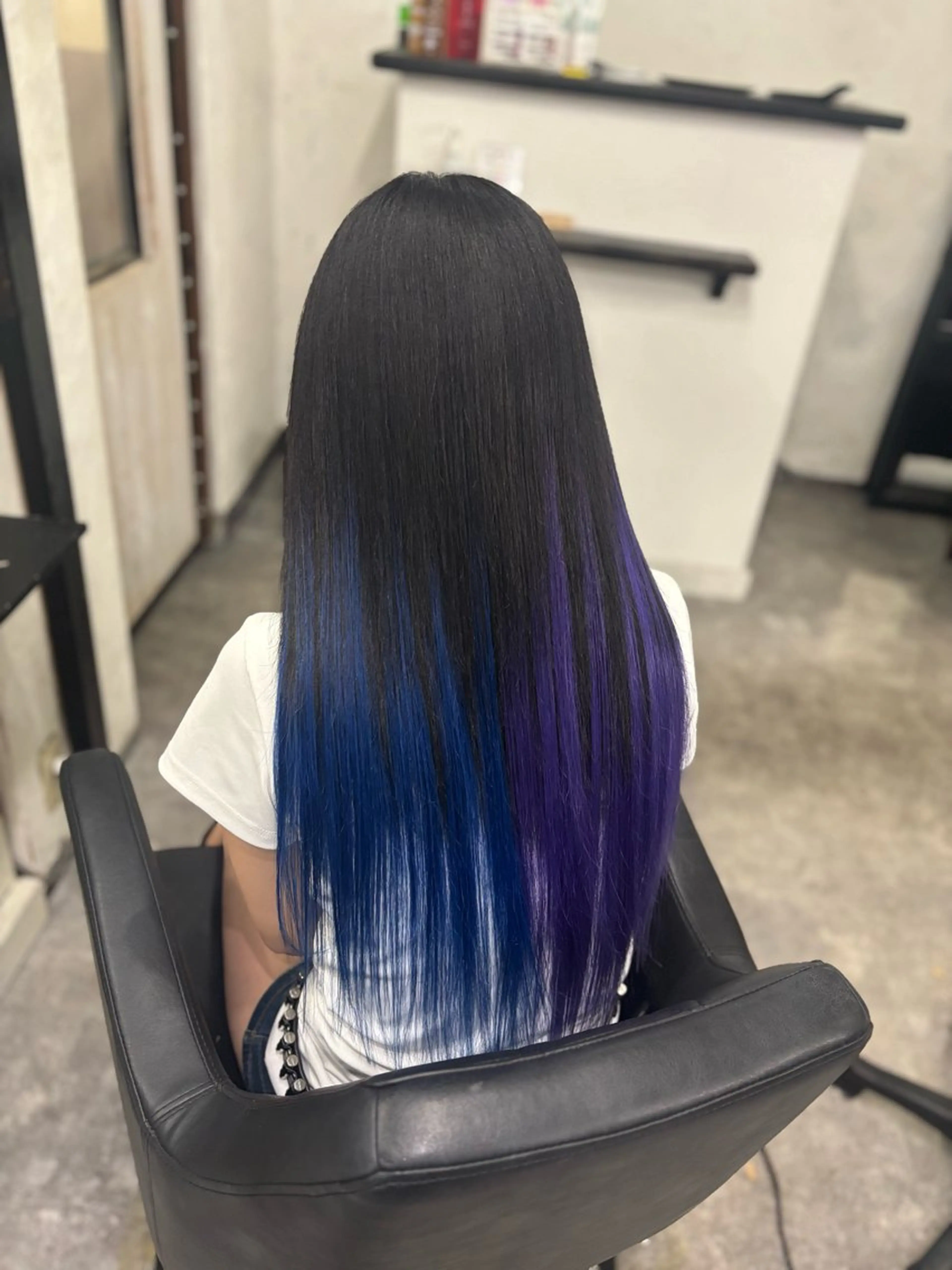 【セミロングの方にオススメ】ハイブリッドシールエクステ(52cm ヘソ下)60枚の写真