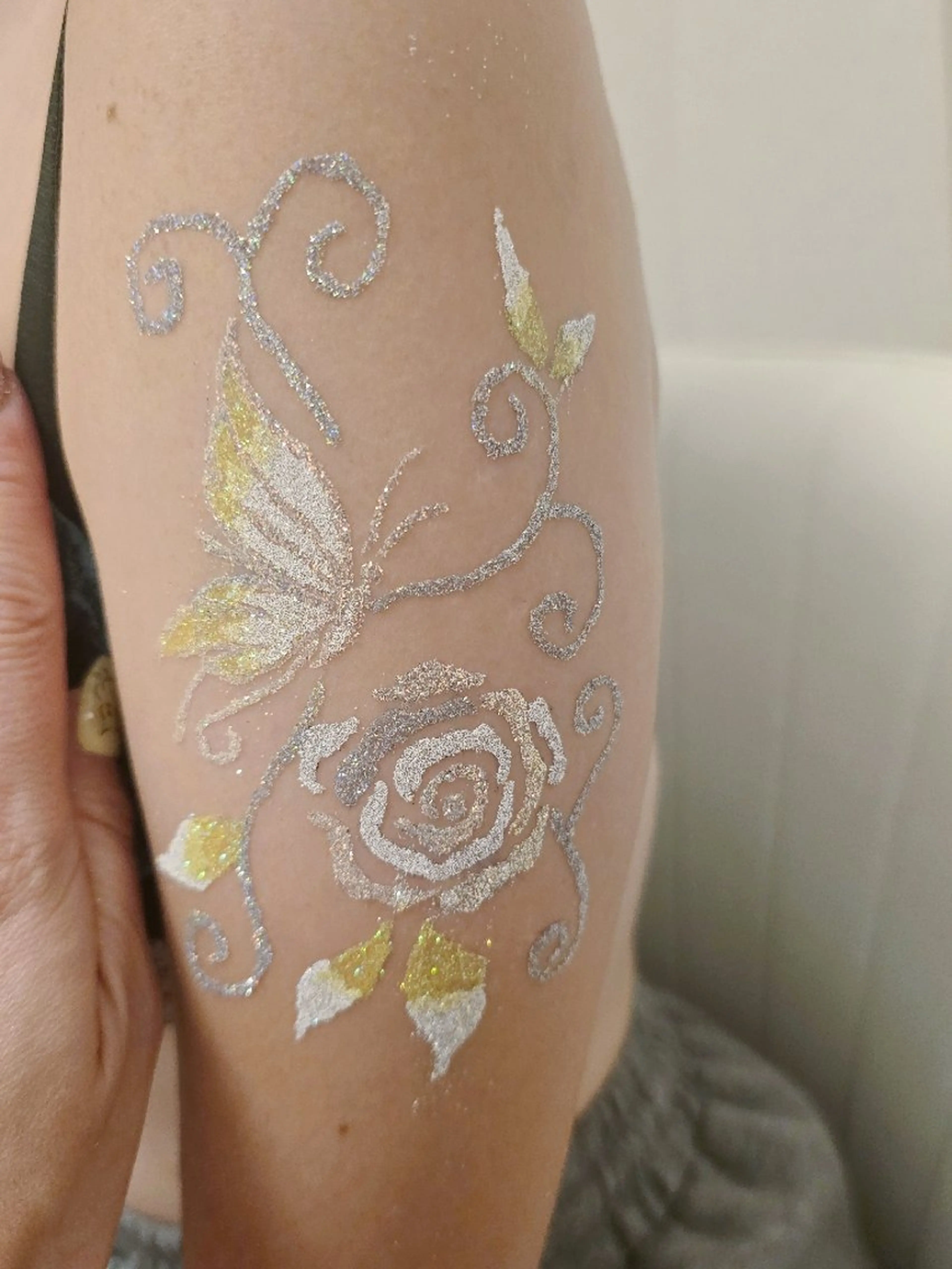 撮影モデル 筋膜リリースアロマ リンパリラクDoveのエステ・リラクイメージ