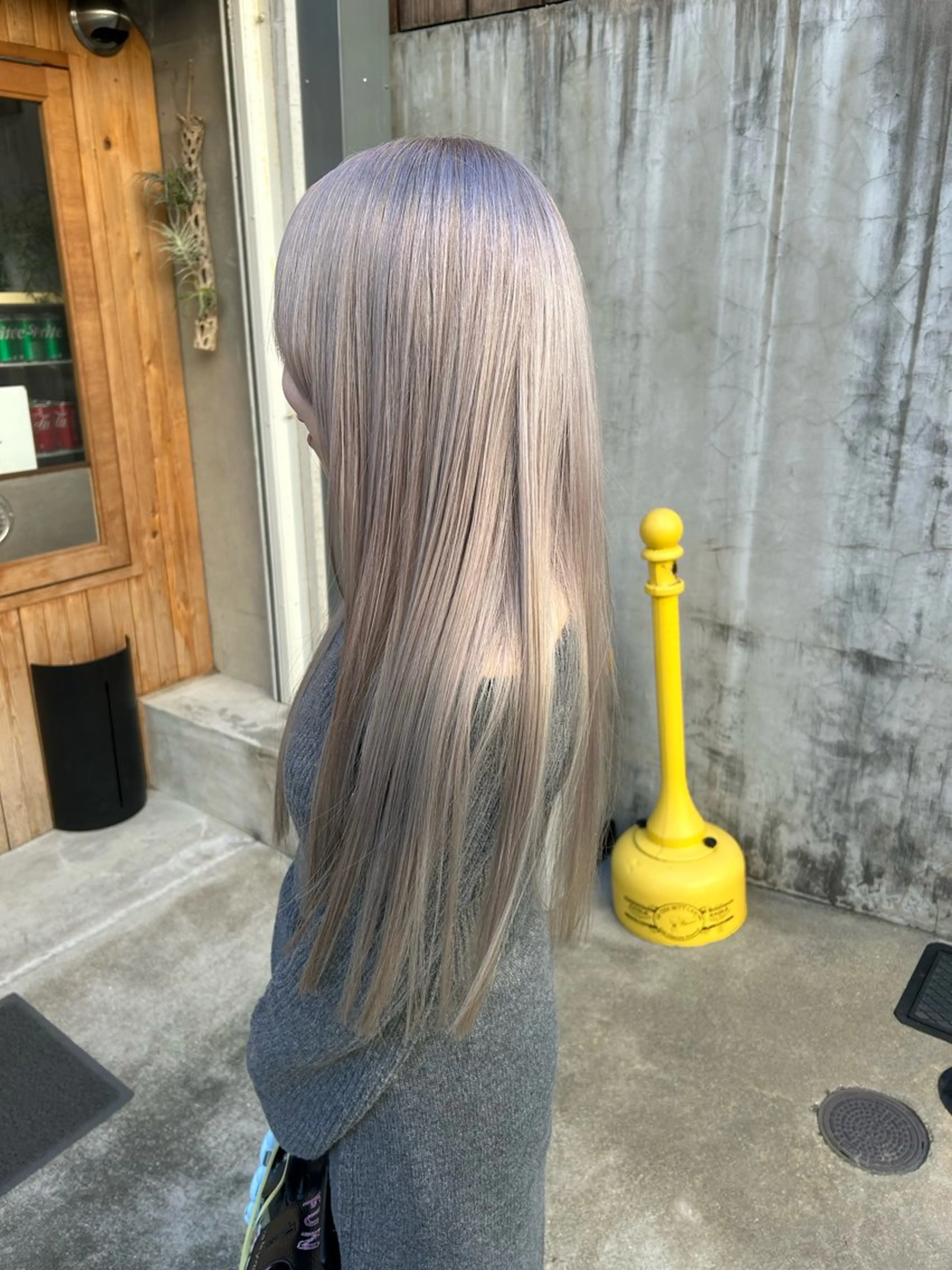 ロング カラー BRUNTJET所属・MAEDA MADOKAのヘアスタイル